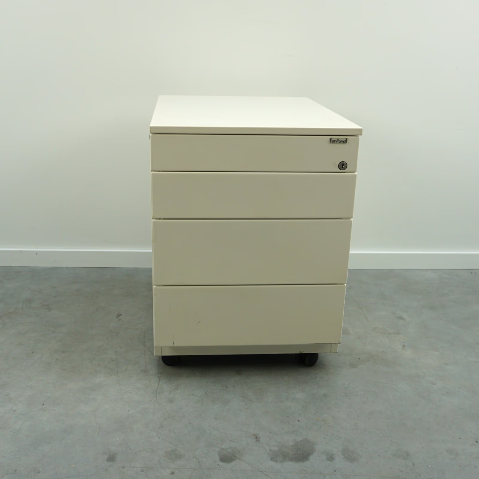 Ahrend Rollcontainer | 4 Schubladen | Creme | 57 x 43 x 56 cm Ahrend Rollcontainer | 4 Schubladen | Creme | 57 x 43 x 56 cm