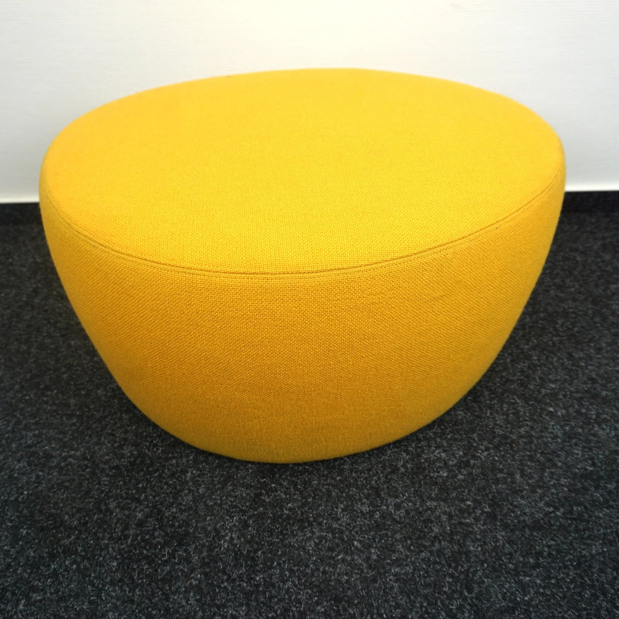 Moroso Saruyama Island Design Pouf | Hocker | Gelb | 65 x 56 x 36 cm Moroso Saruyama Island Design Pouf | Hocker | Gelb | 65 x 56 x 36 cm