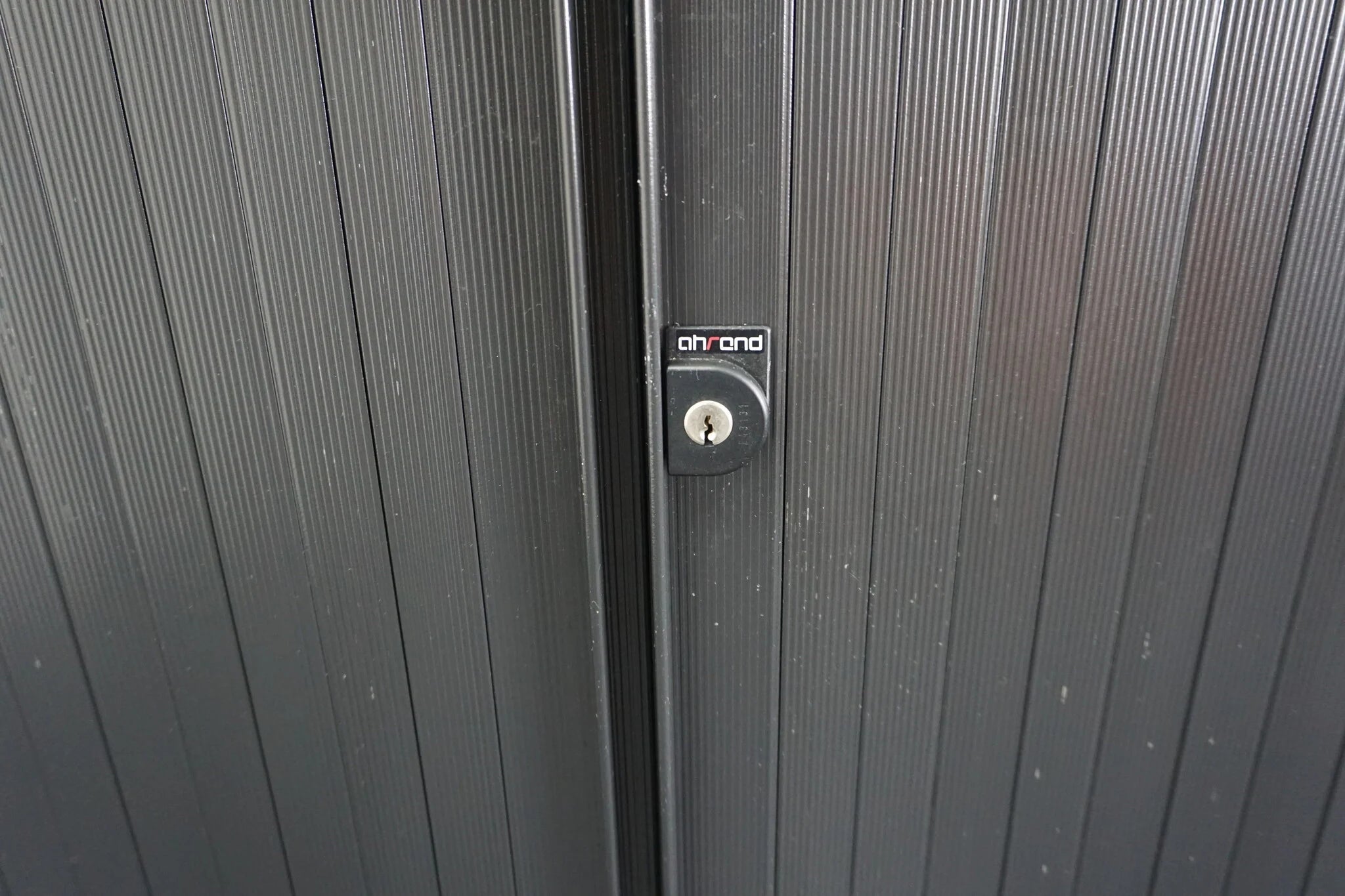 Ahrend Aktenschrank | Rolladen | Schwarz | 195 x 120 x 45 cm | 5 OH Ahrend Aktenschrank | Rolladen | Schwarz | 195 x 120 x 45 cm | 5 OH