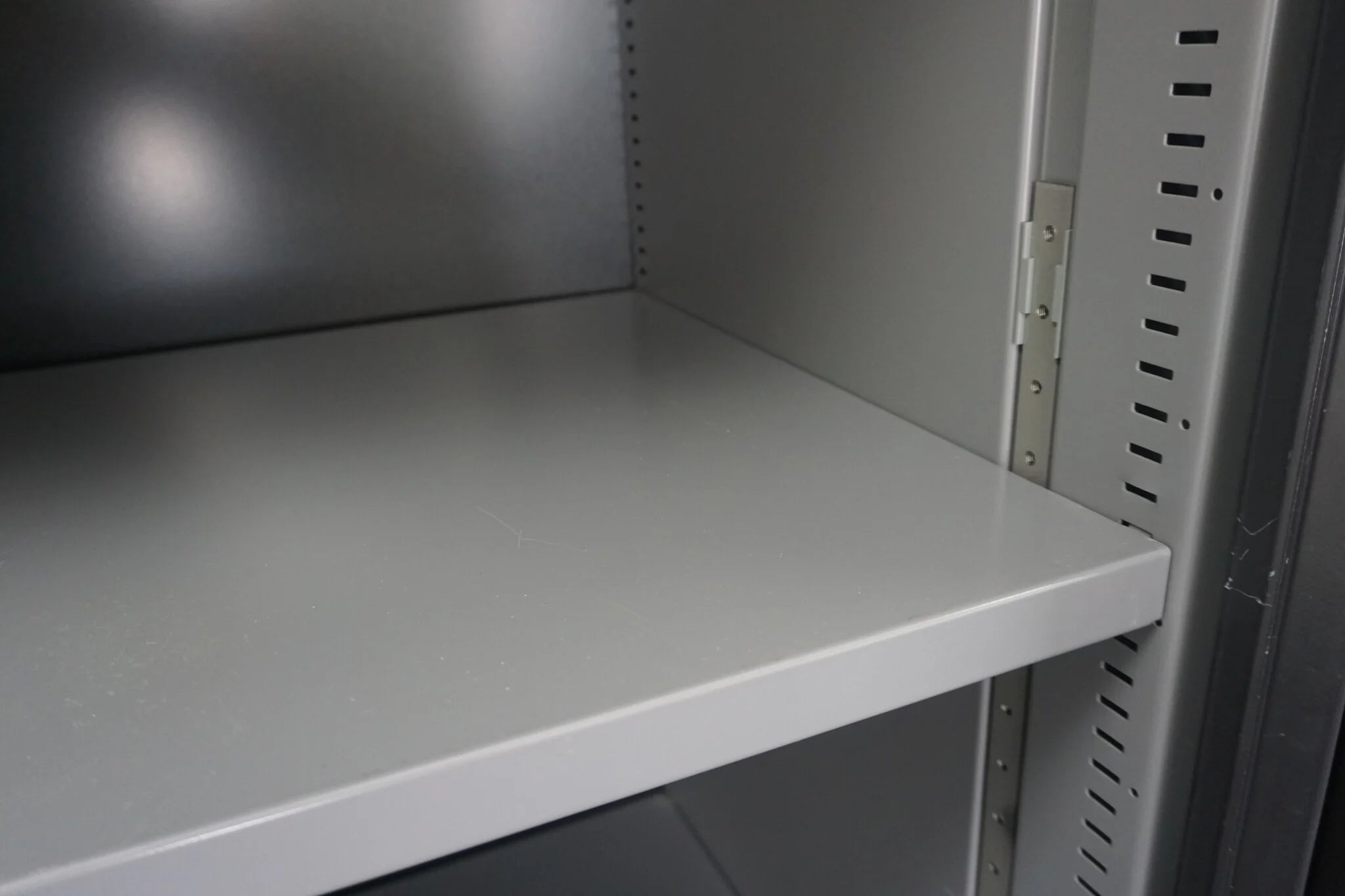 Ahrend Aktenschrank | Rolladen | Schwarz | 195 x 120 x 45 cm | 5 OH Ahrend Aktenschrank | Rolladen | Schwarz | 195 x 120 x 45 cm | 5 OH