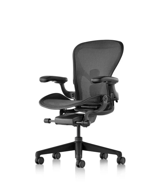 Herman Miller Aeron Bürodrehstuhl | Remastered | Größe B | Graphite