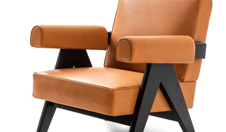 Cassina Capitol Complex Armchair Braun