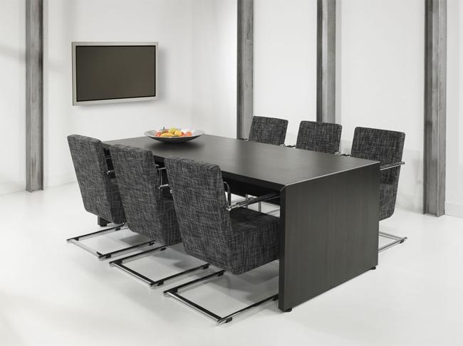 RMOffice Manage IT Konferenztisch