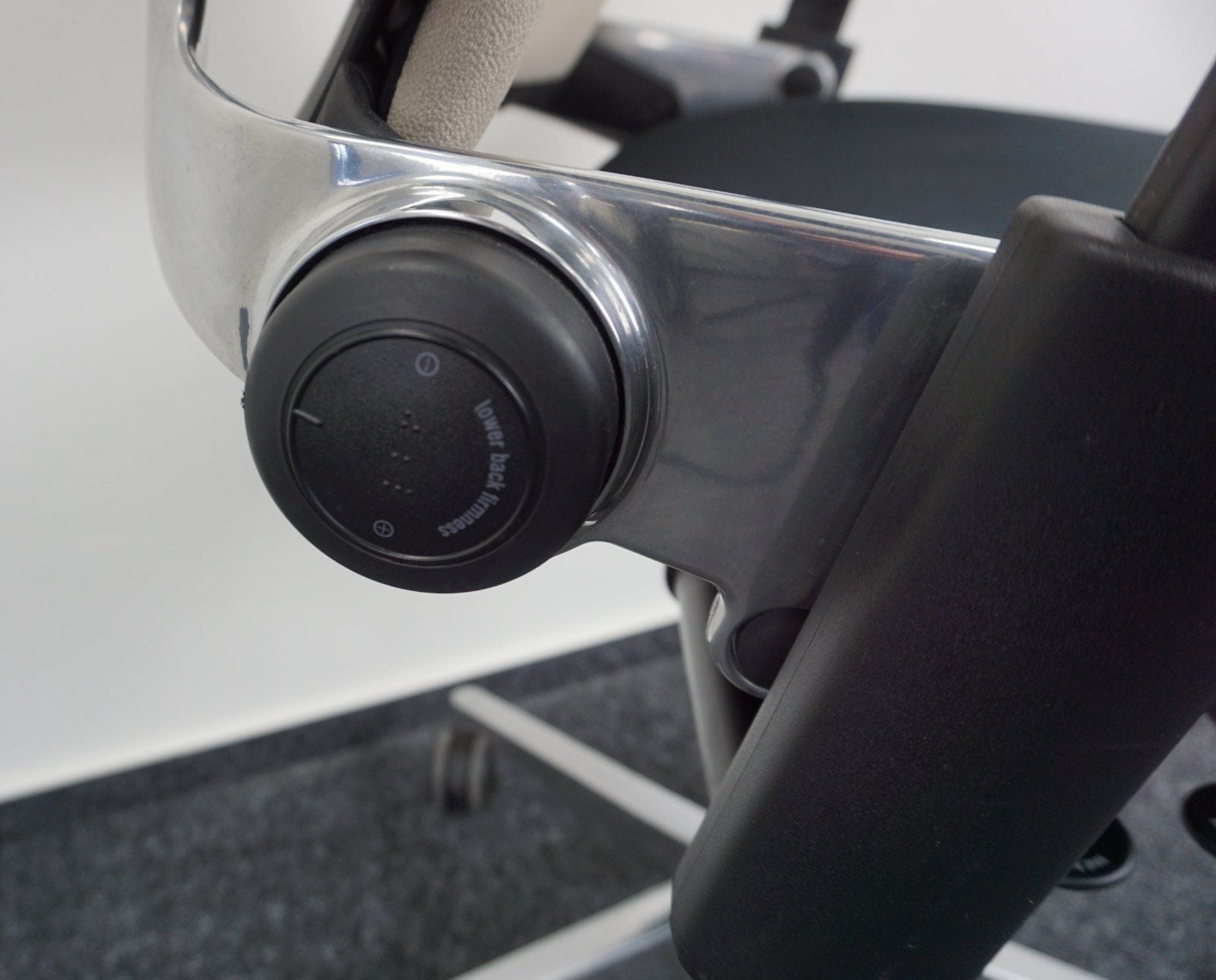 Steelcase Leap V2 Bürodrehstuhl Beige-Schwarz Verstellmöglichkeiten