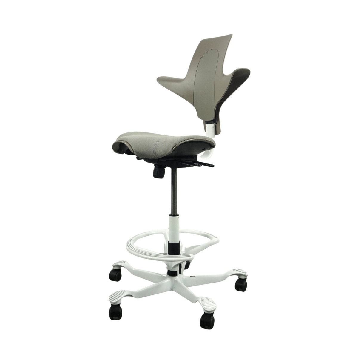 HAG Capisco Plus 8020 Bürostuhl | mit Sattelsitz und Fußring | Beige