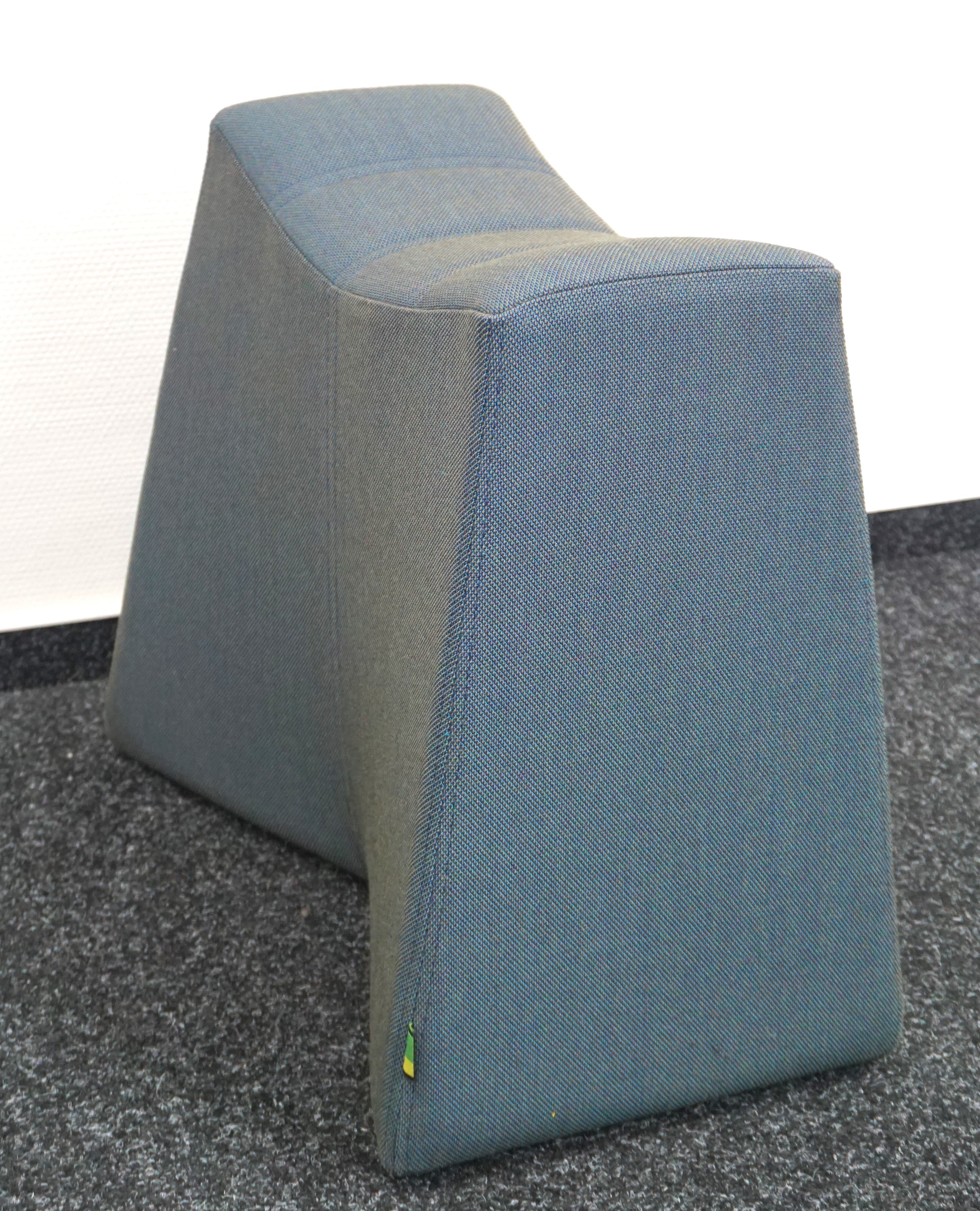 Naughtone Pinch Design Hocker | Blau-Grau