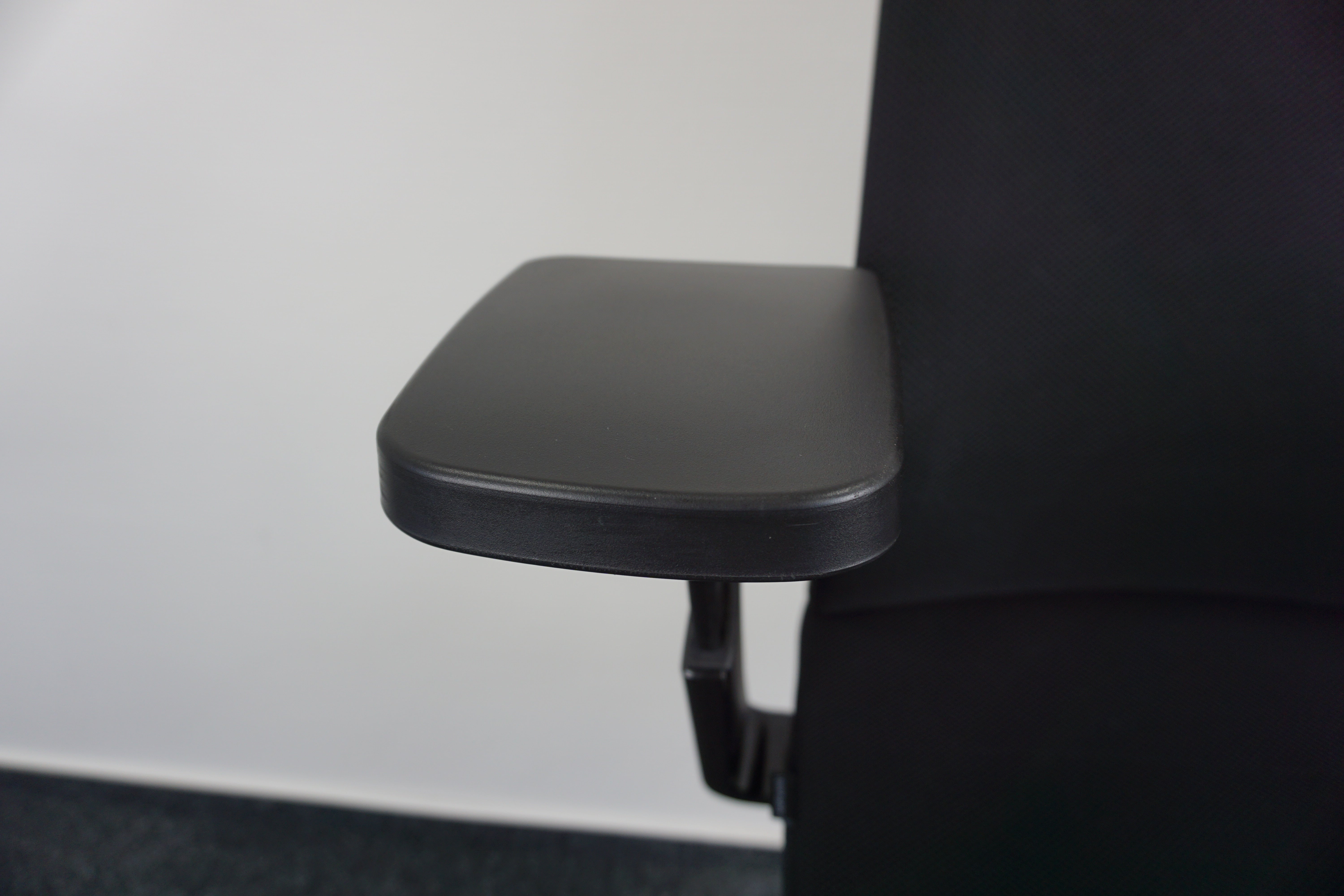 Wilkhahn ON Bürodrehstuhl Schwarz Armlehne