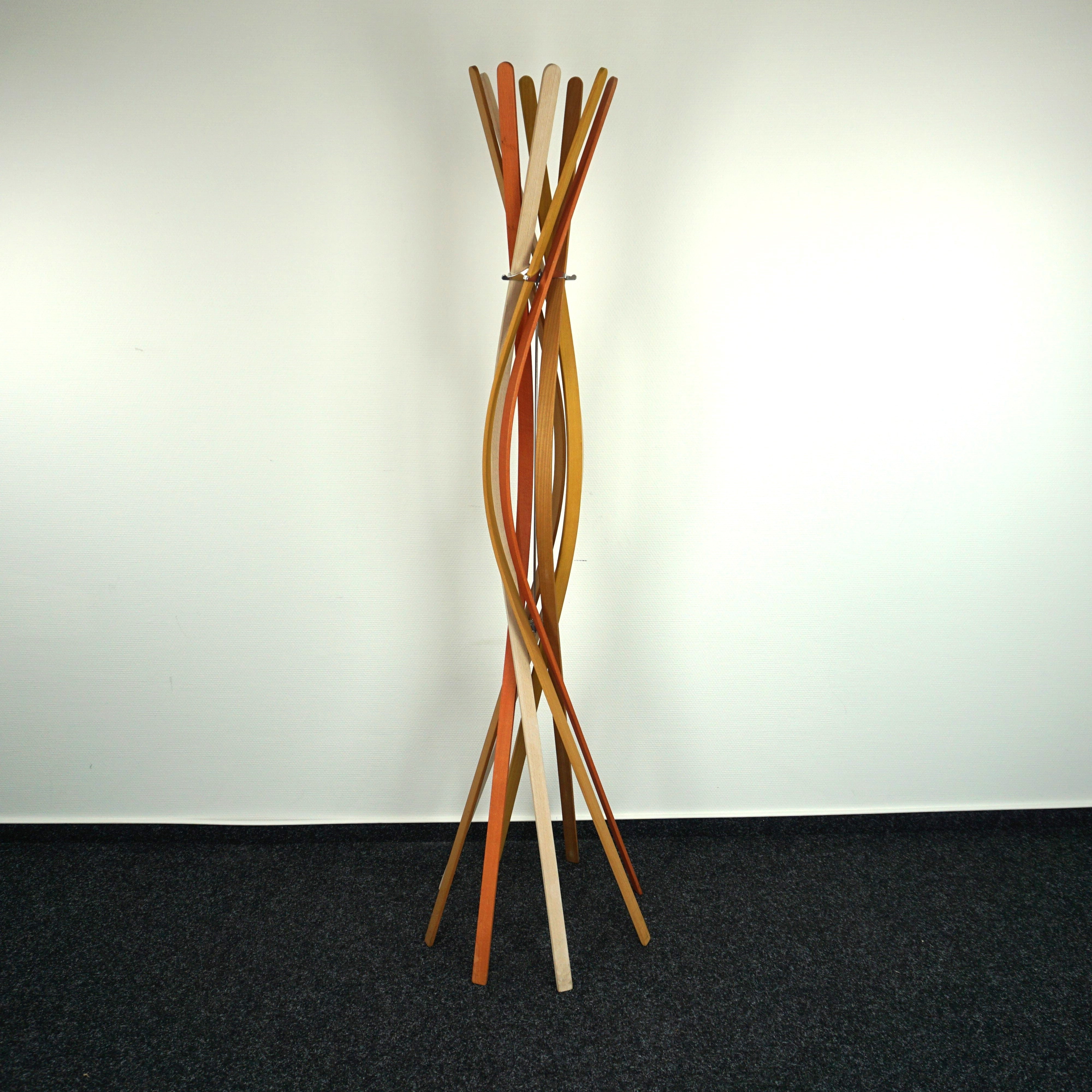 Casamania & Horm TWIST Garderobenständer | Holz | 170 cm