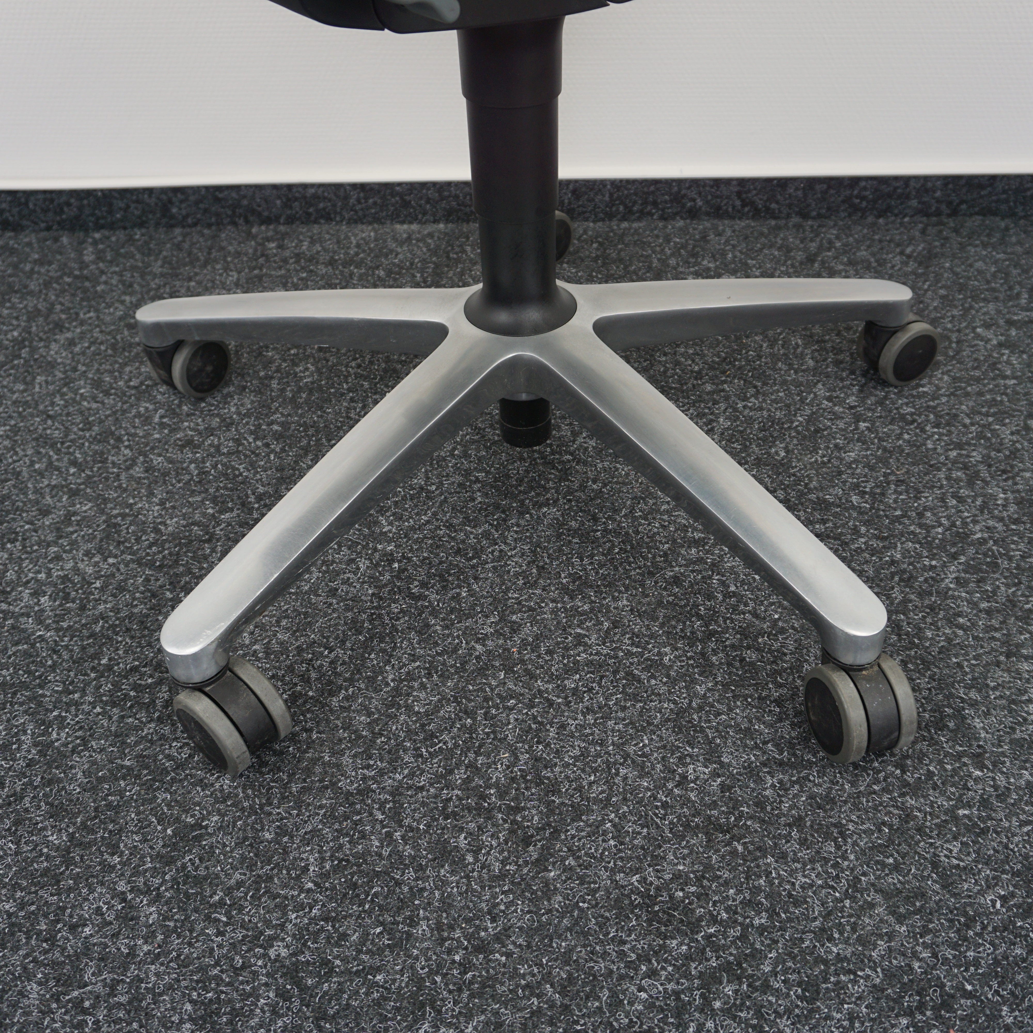 Wilkhahn 187/7 AT Bürostuhl Fußkreuz