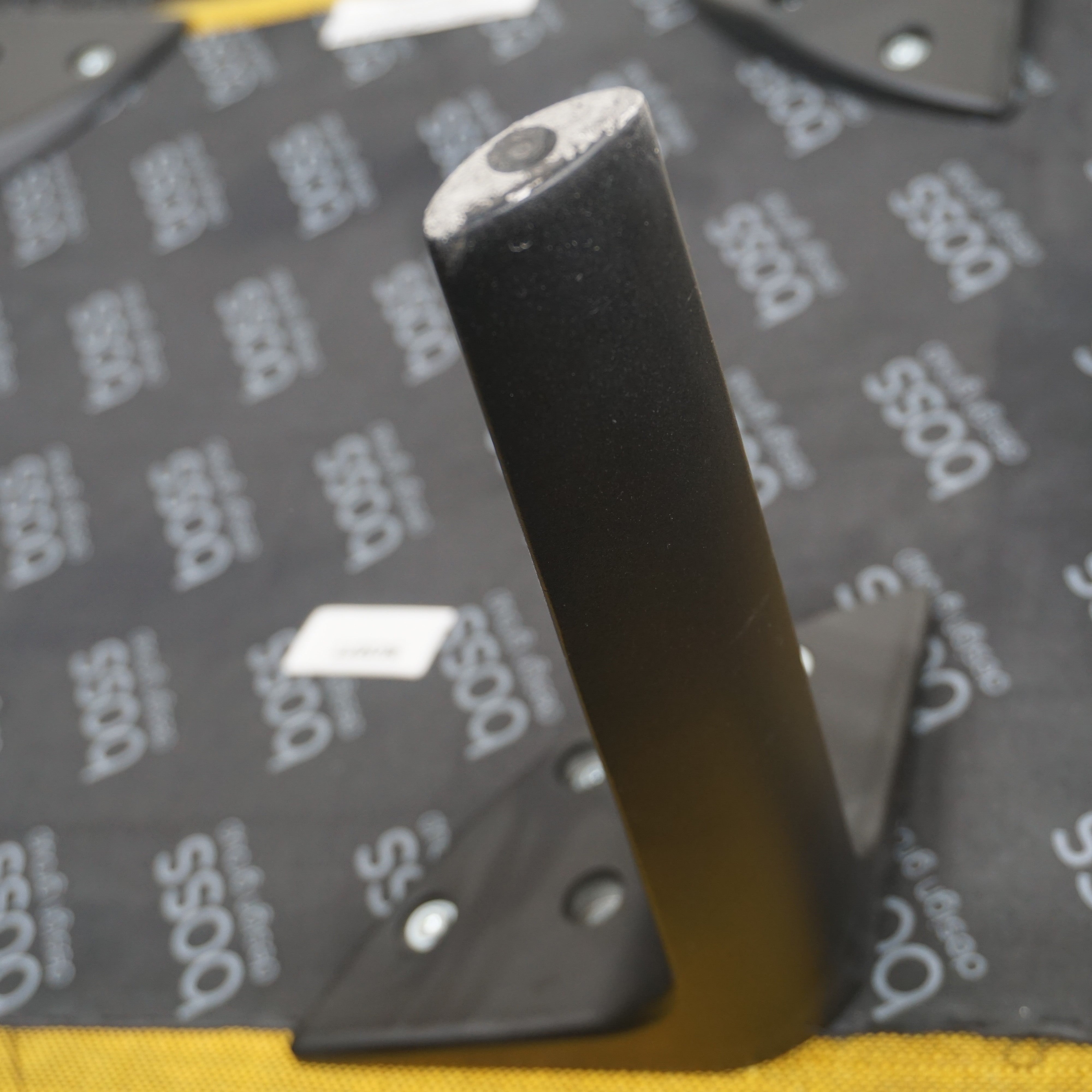 Boss Myriad Design Sessel | Grün-Gelb