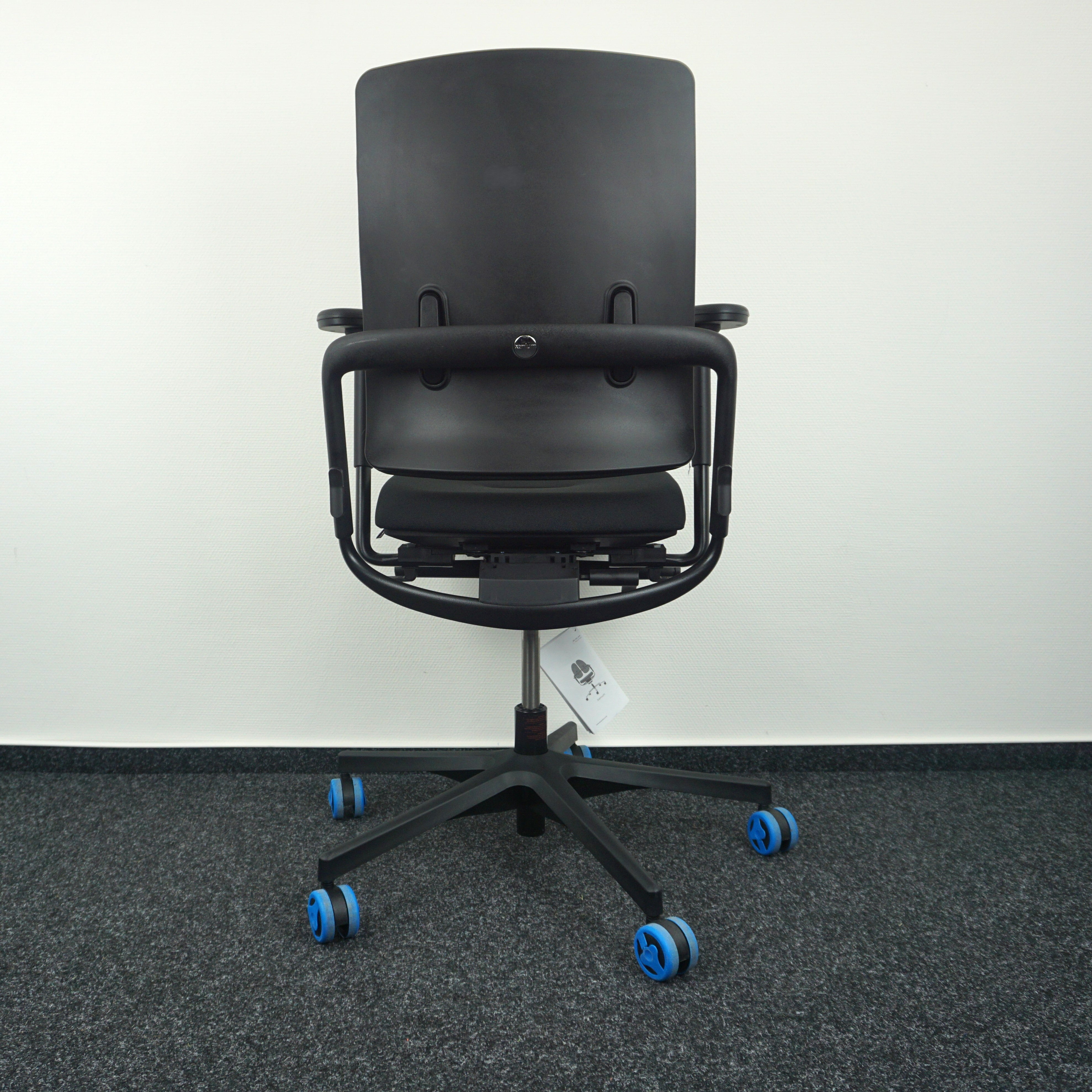 Grahl Xenium Ergonomischer Bürodrehstuhl Schwarz Rückansicht