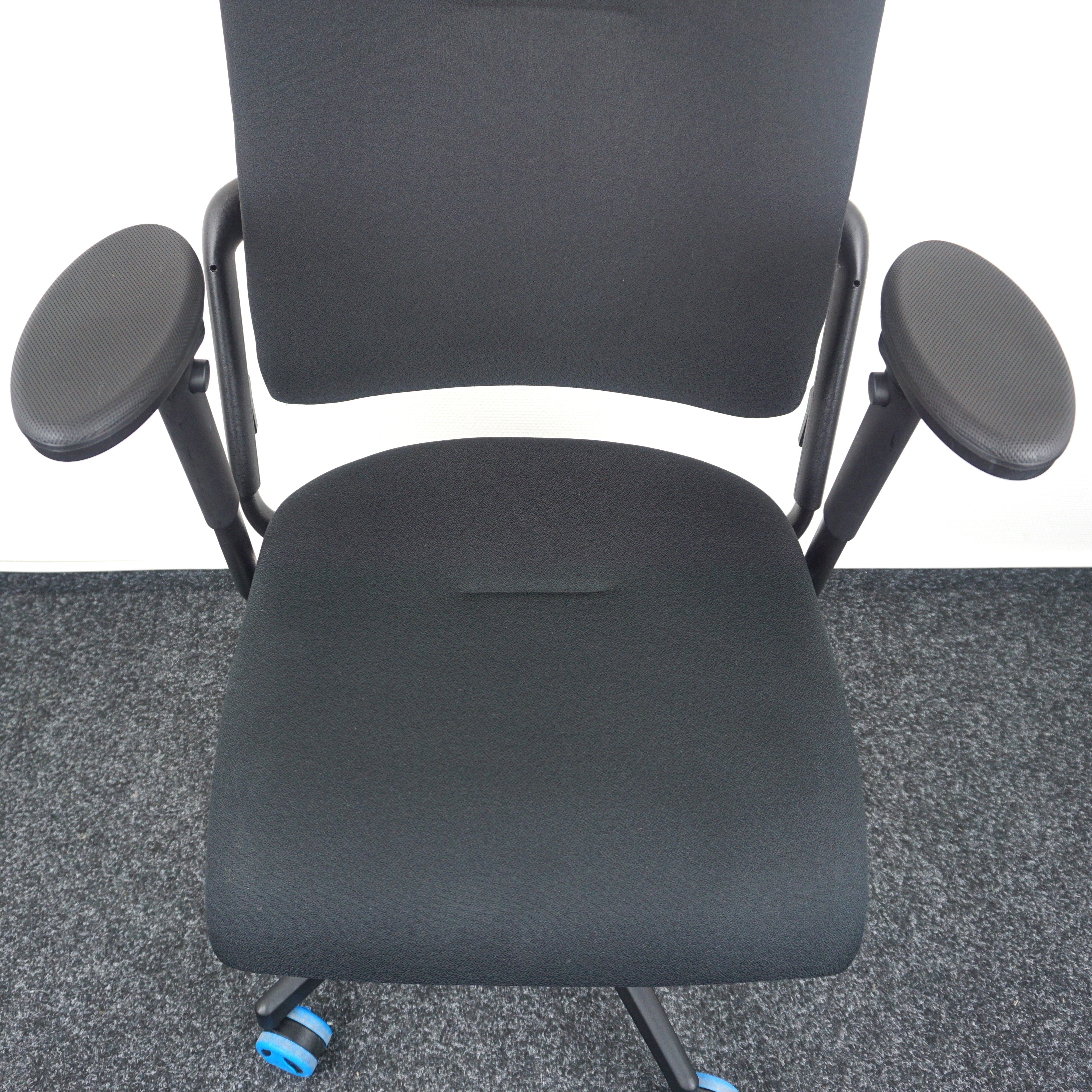 Grahl Xenium Ergonomischer Bürodrehstuhl Schwarz Sitz