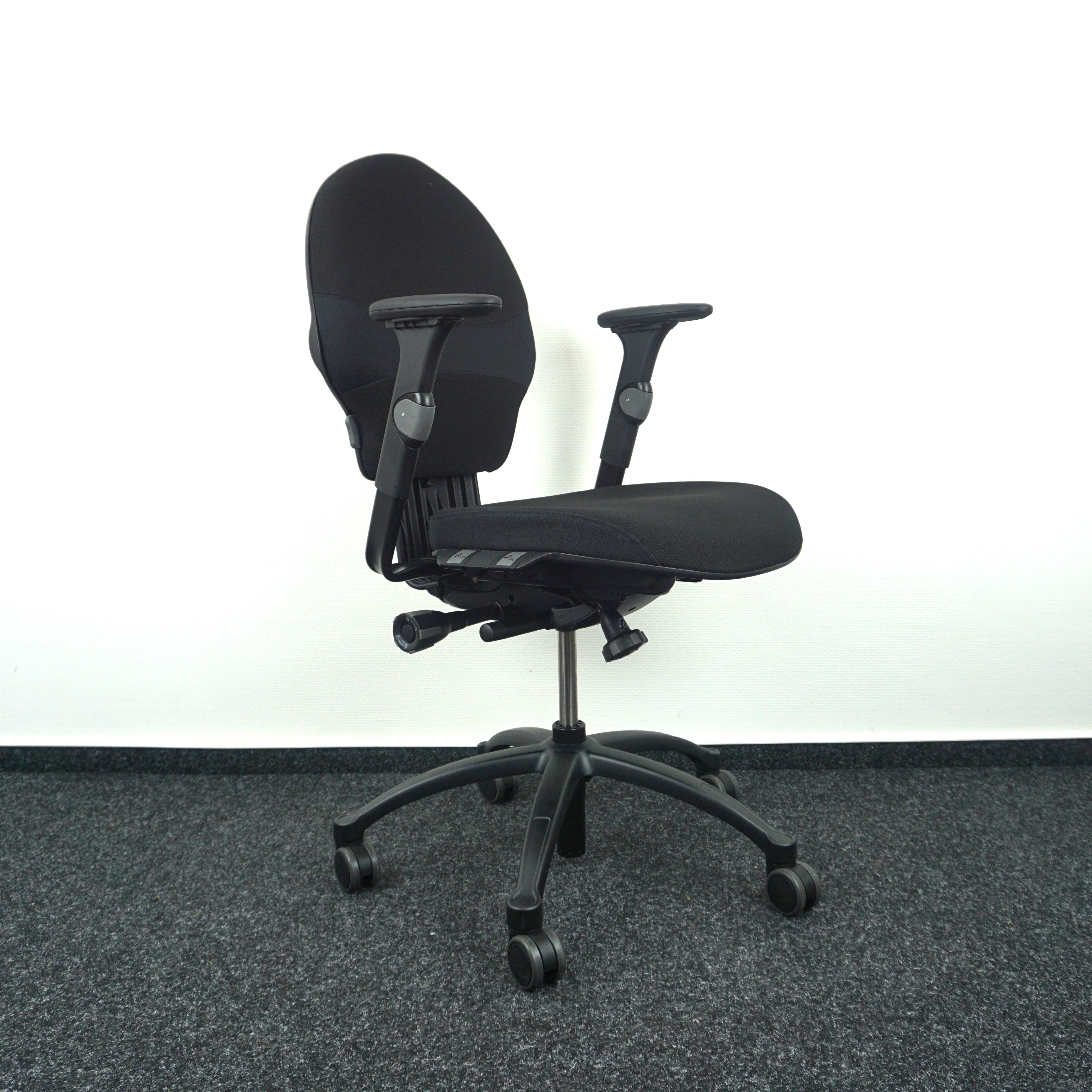 RH Extend 100 Ergonomischer Bürodrehstuhl Schwarz Seitenansicht