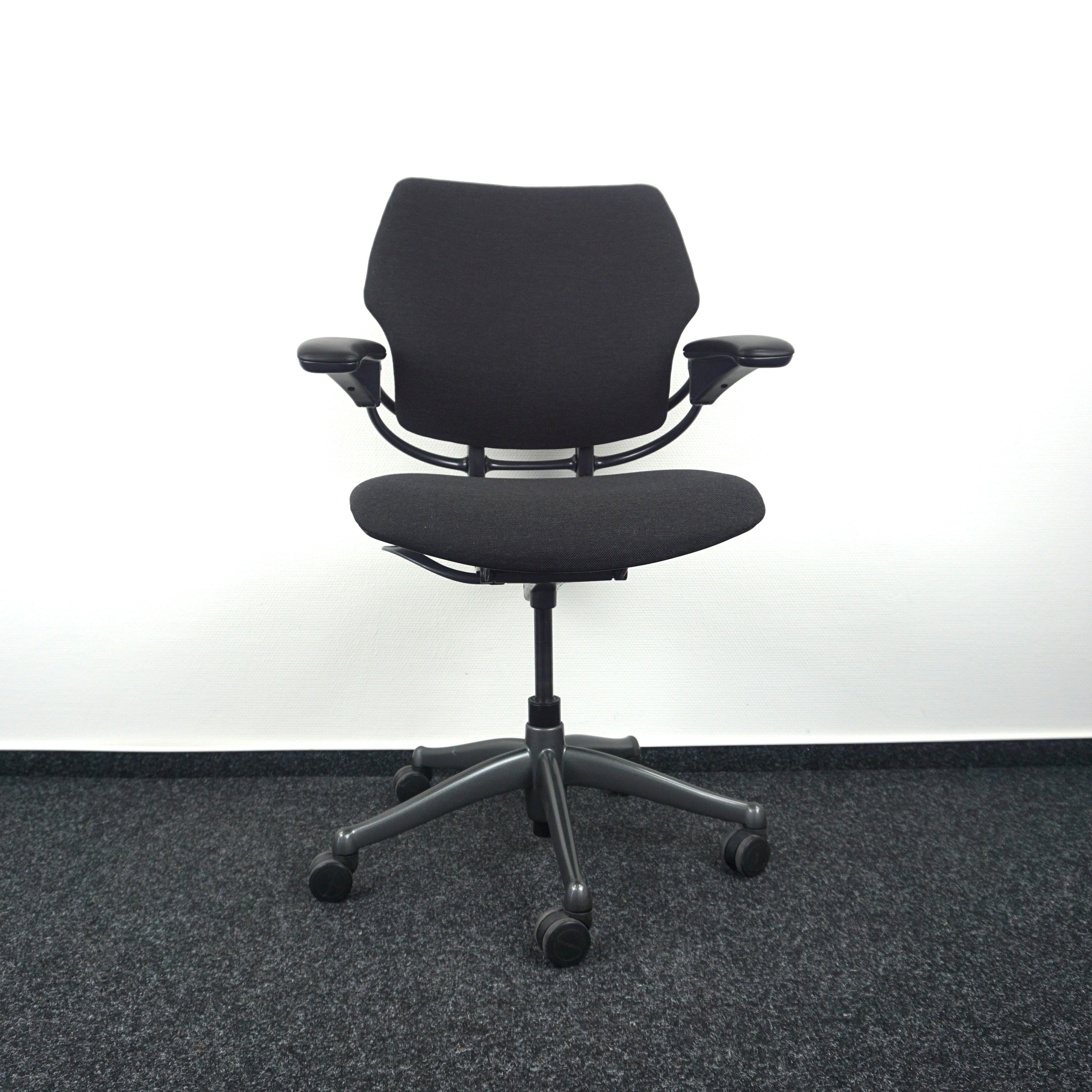 Humanscale Freedom Bürostuhl Dunkelgrau Vorderseite