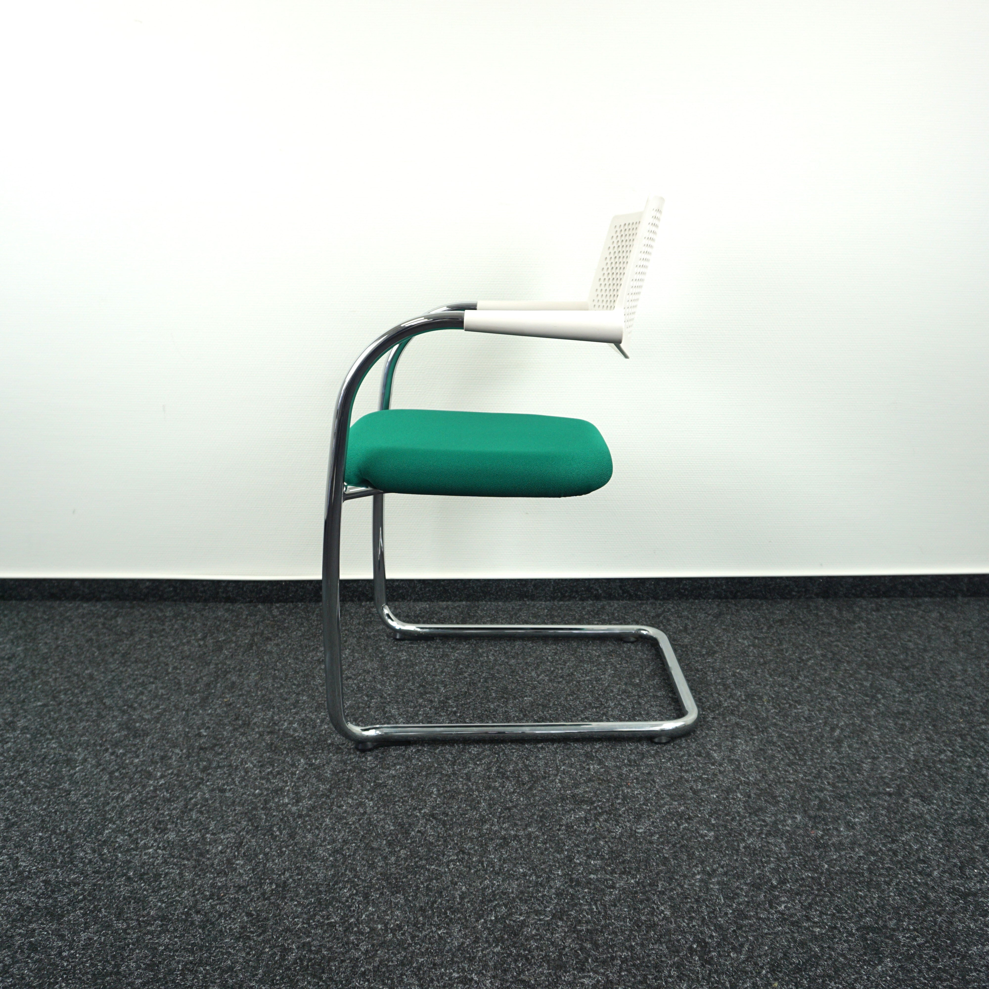 Vitra Visavis Design Konferenzstuhl Weiß-Grün