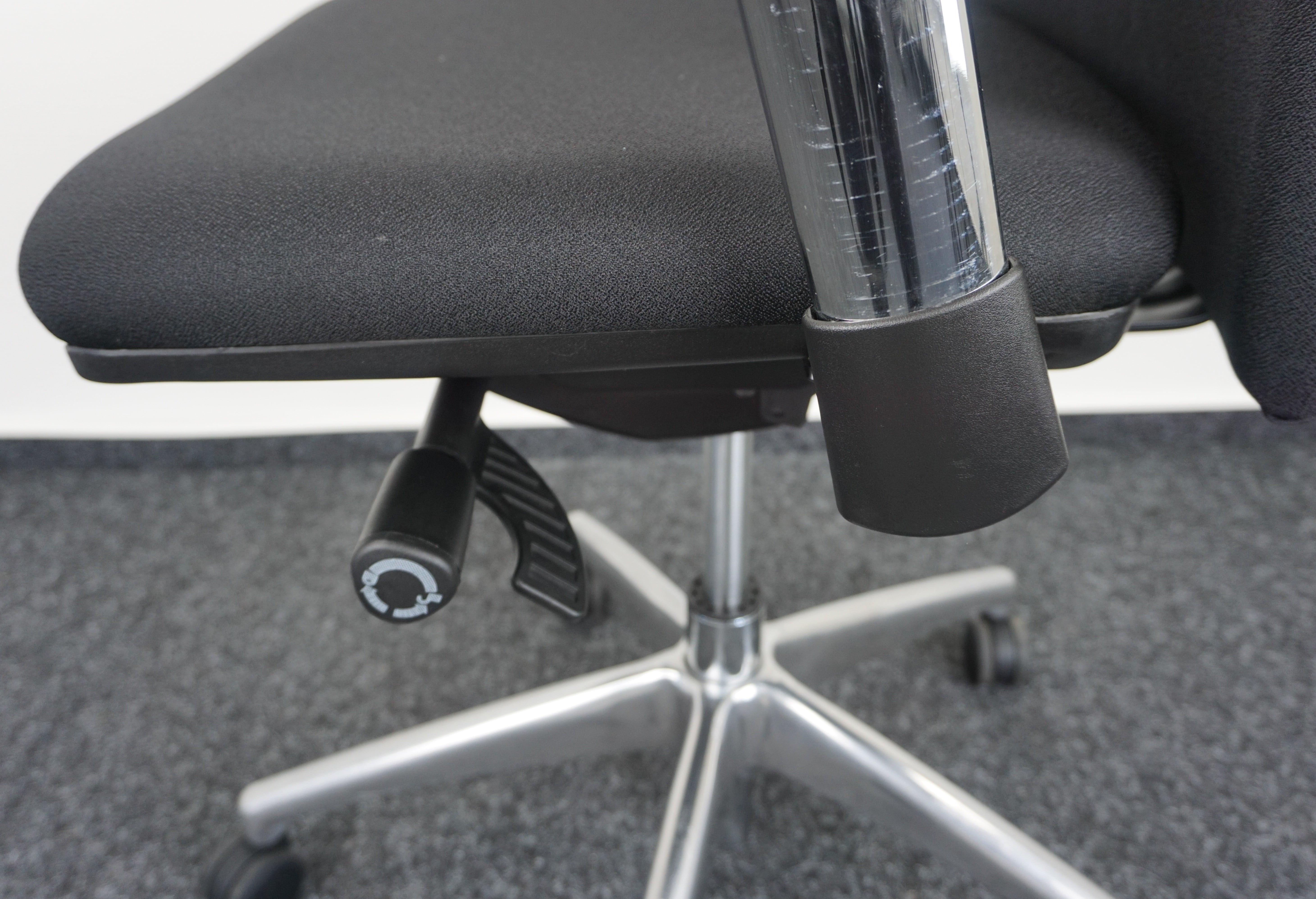Ergonomischer Bürodrehstuhl Schwarz