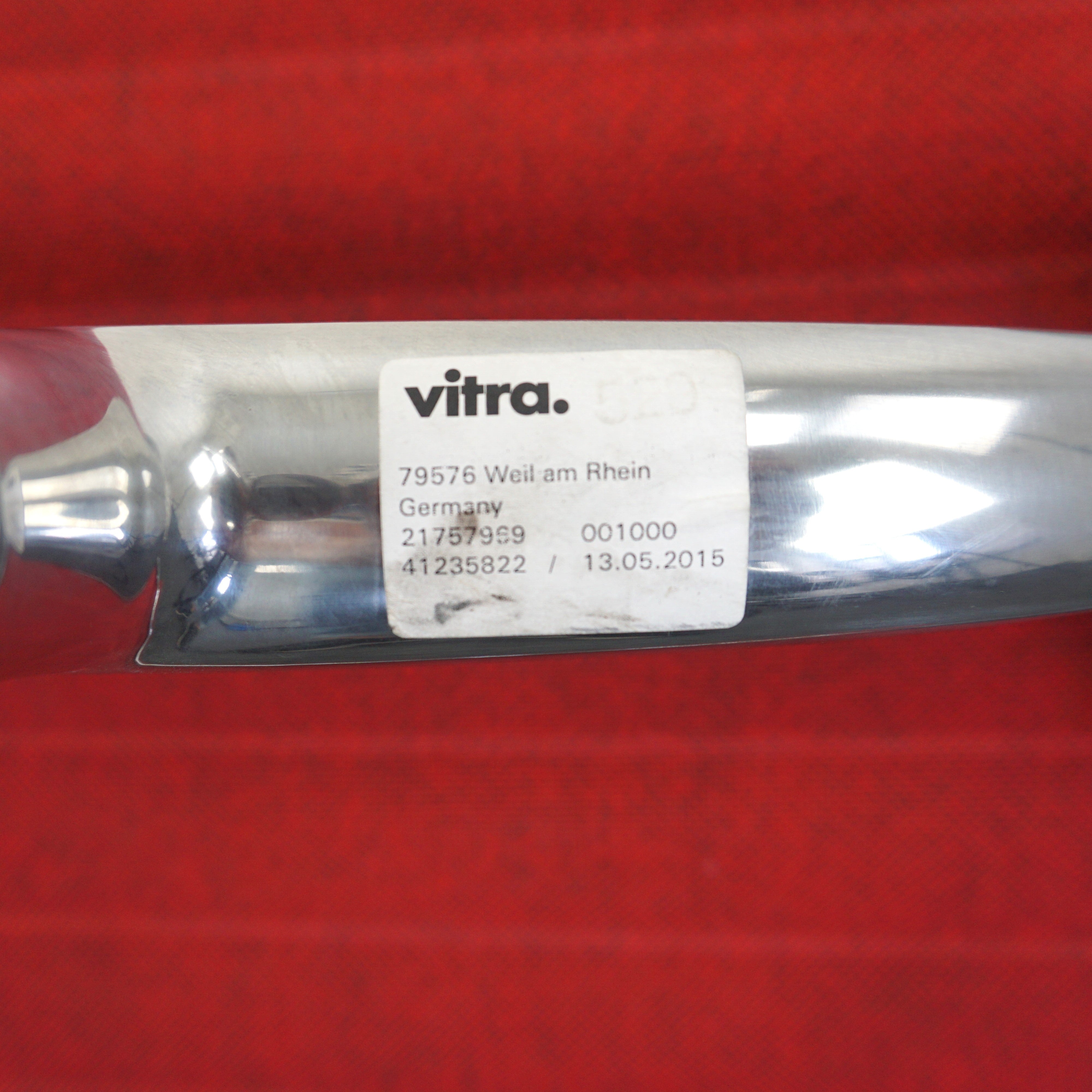 Vitra Aluminium Chair EA 105 Konferenzstuhl