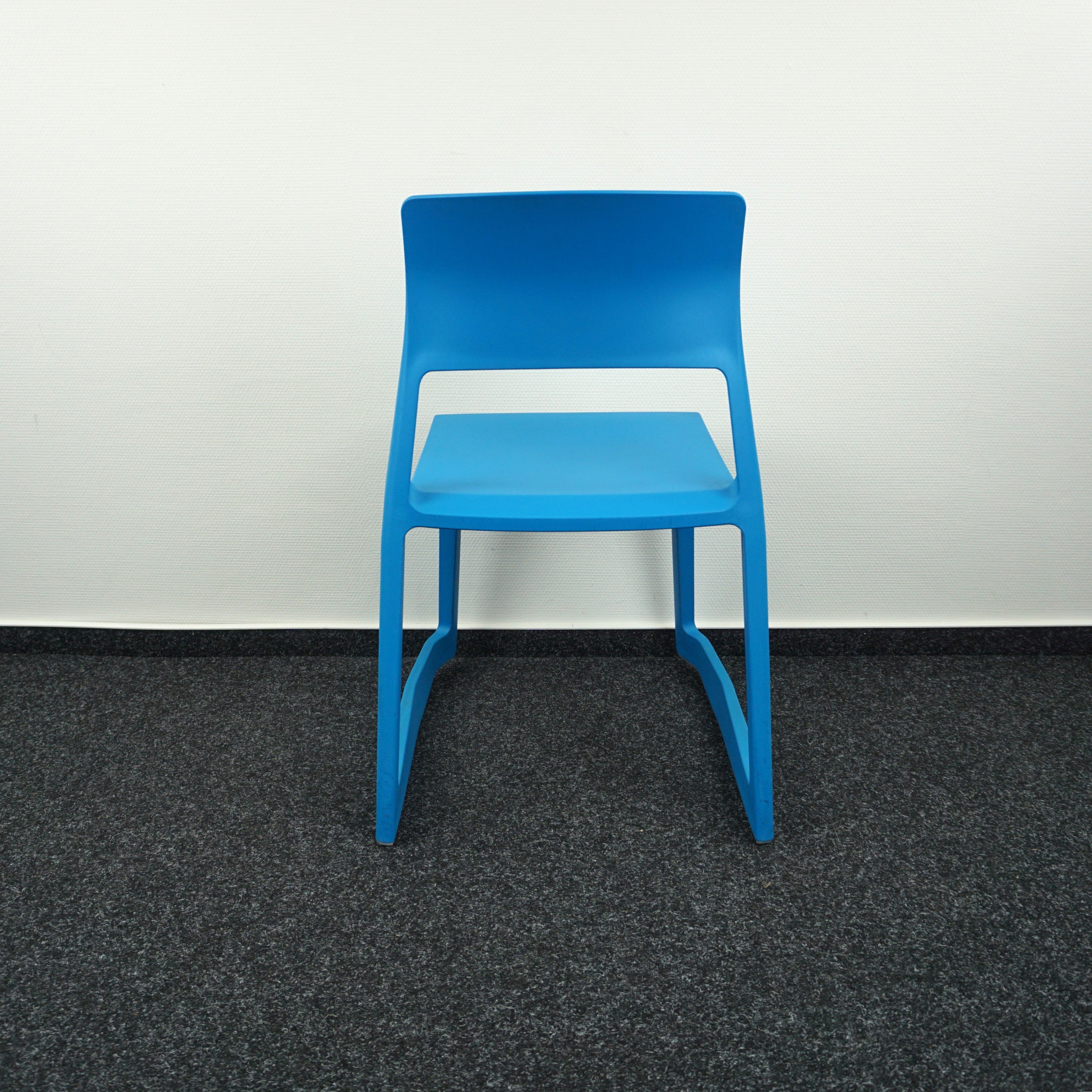 Vitra Tip Ton Designer Stuhl Gletscherblau Rückenansicht