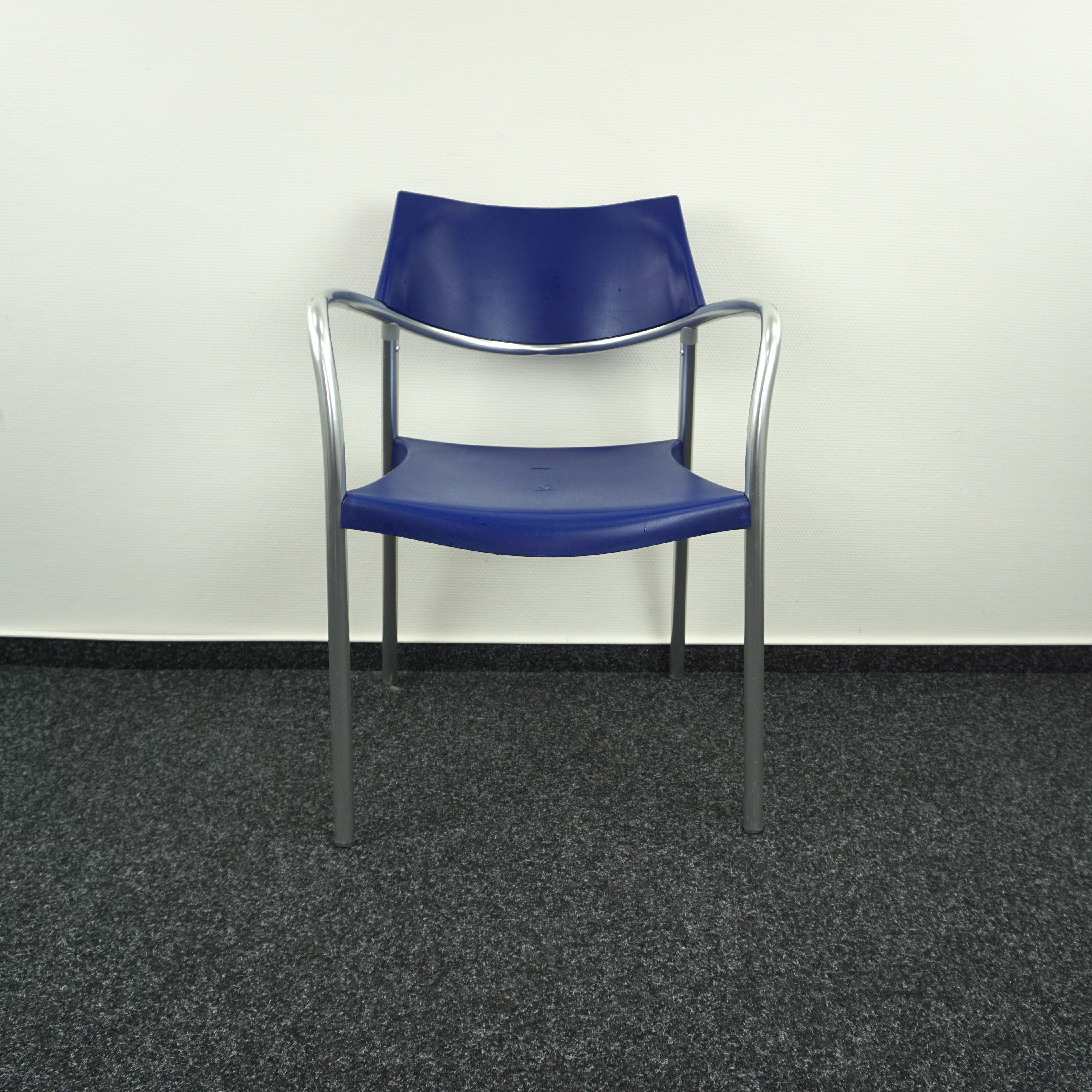 Amat Splash Chair Konferenzstuhl Dunkelblau