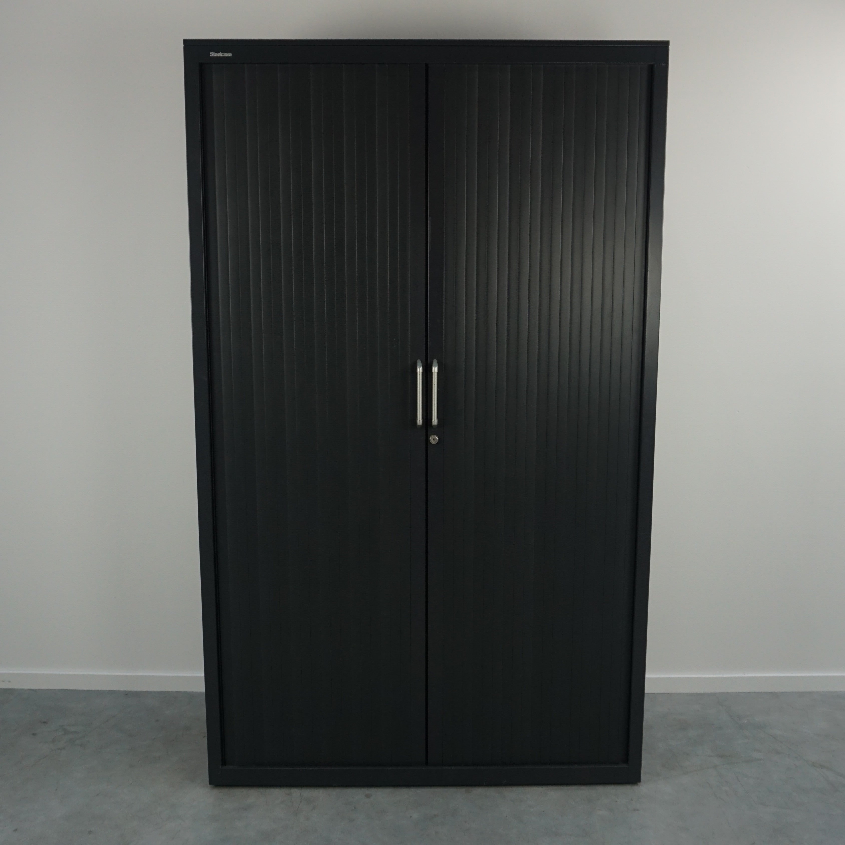 Steelcase Jalousieschrank | 199 x 120 x 43 cm | Anthrazit | 5 OH