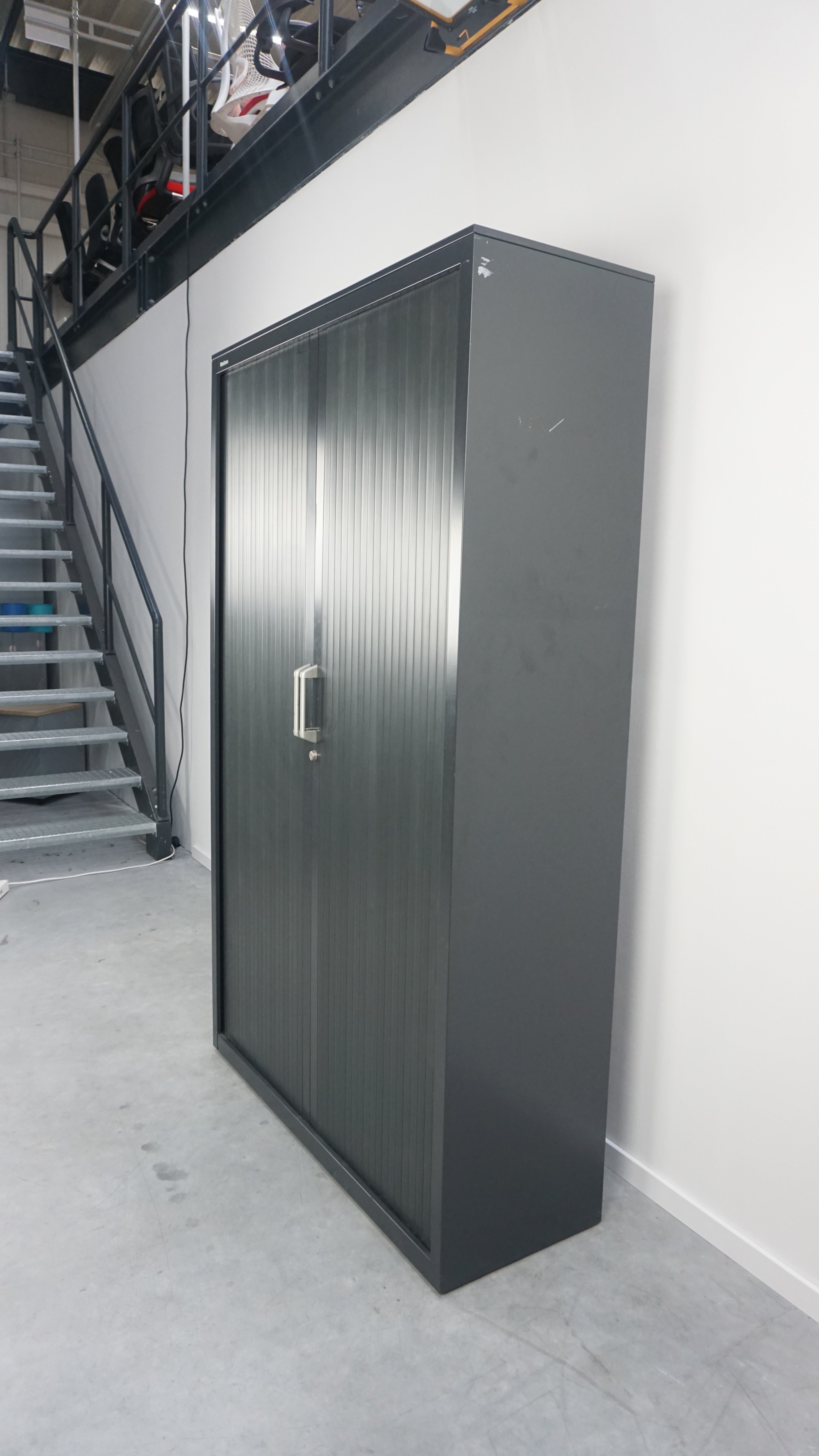 Steelcase Jalousieschrank | 199 x 120 x 43 cm | Anthrazit | 5 OH