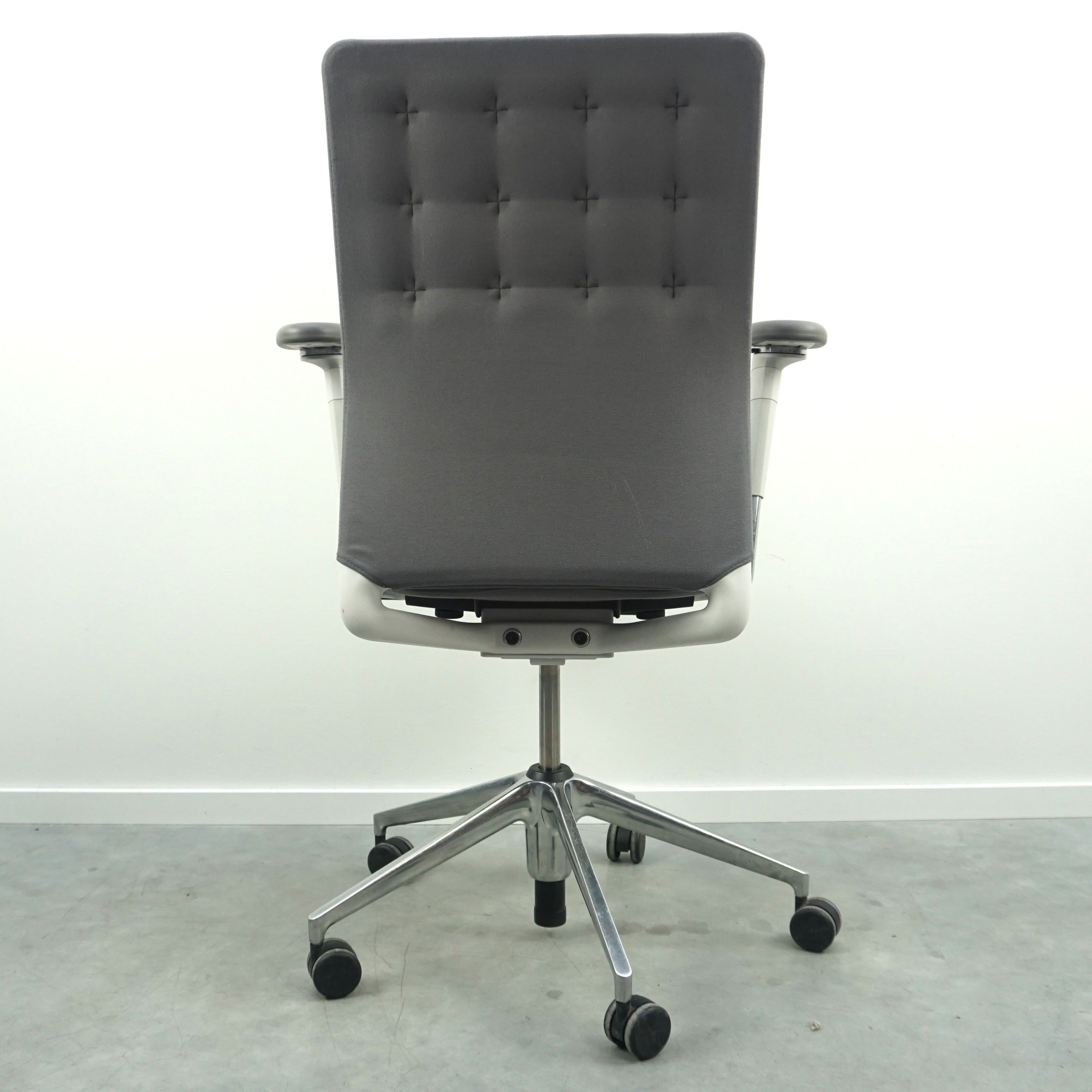 Vitra ID Trim Bürodrehstuhl | Grau