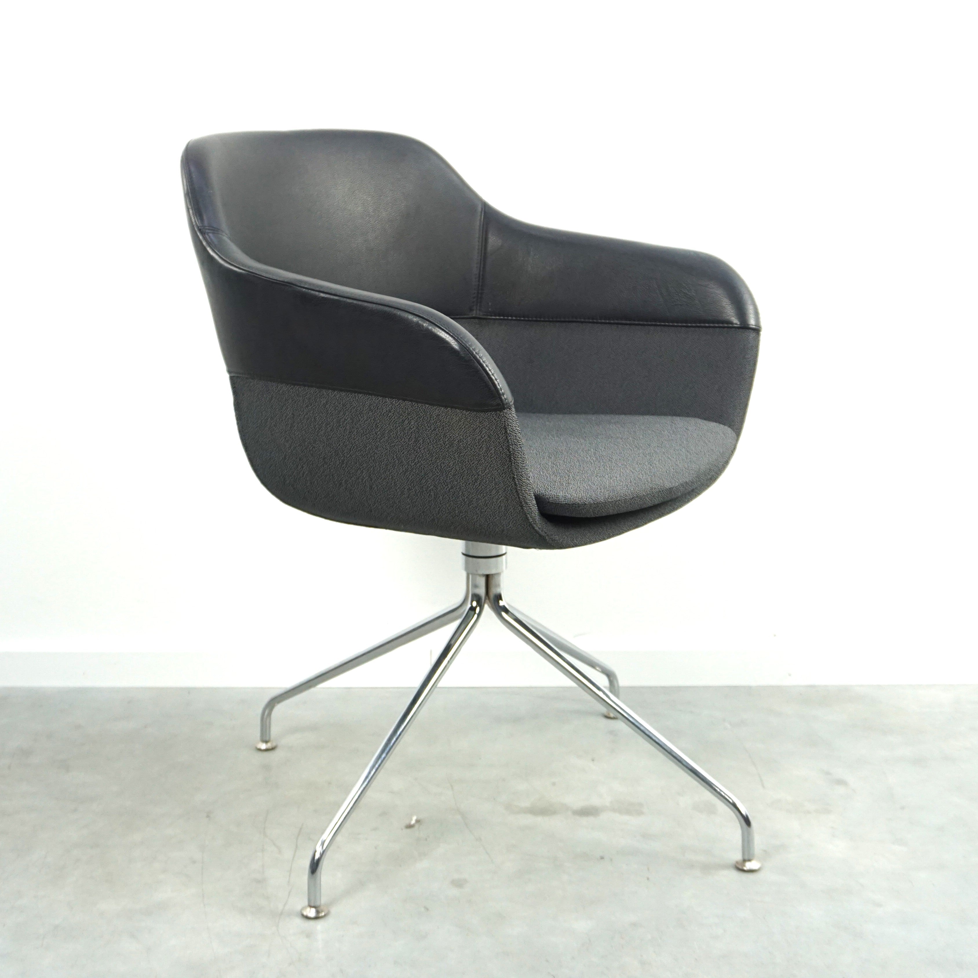 Brunner Crona Design-Sessel | Grau-Schwarz | Ledereinsatz