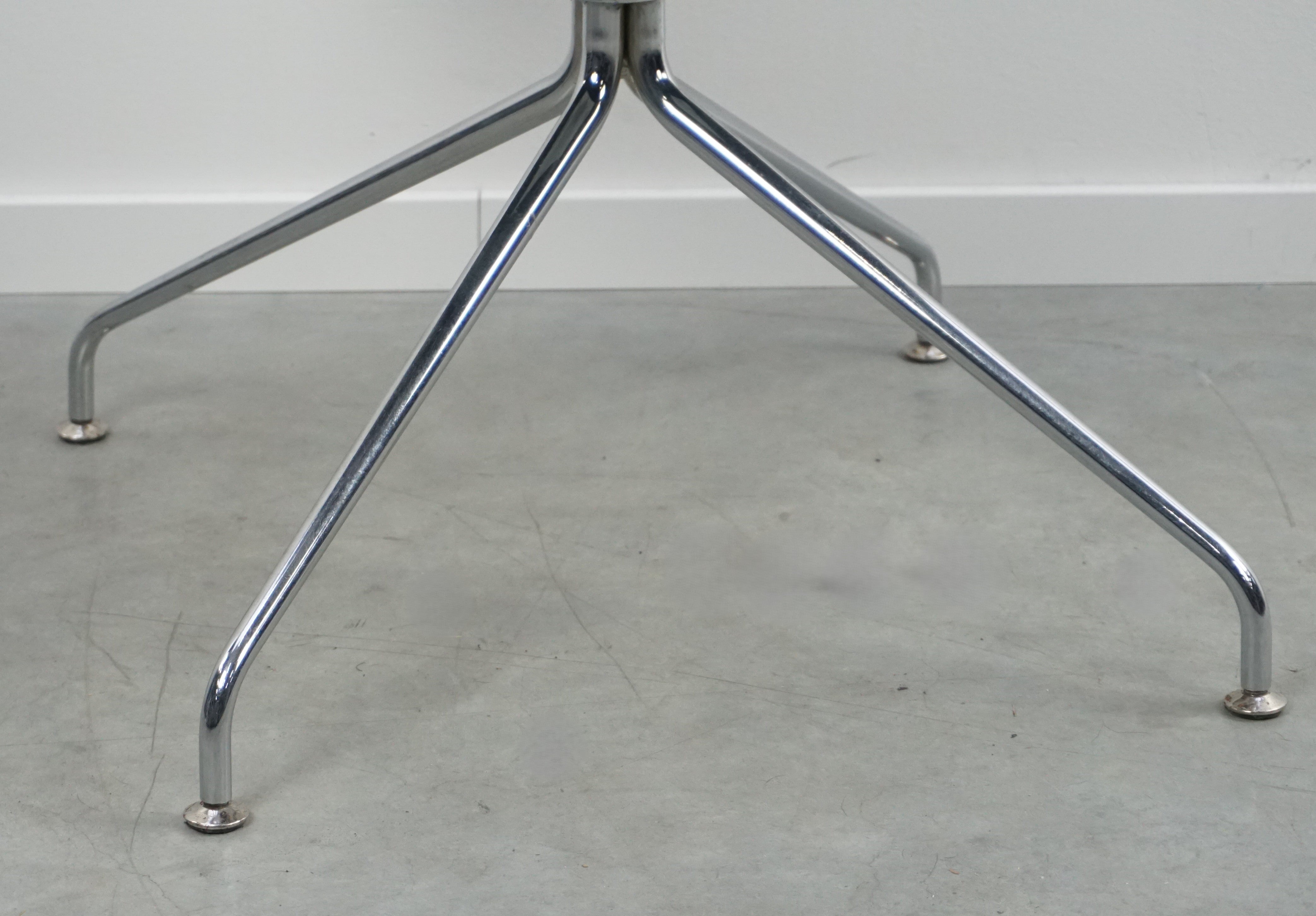 Brunner Crona Design-Sessel | Grau-Schwarz | Ledereinsatz