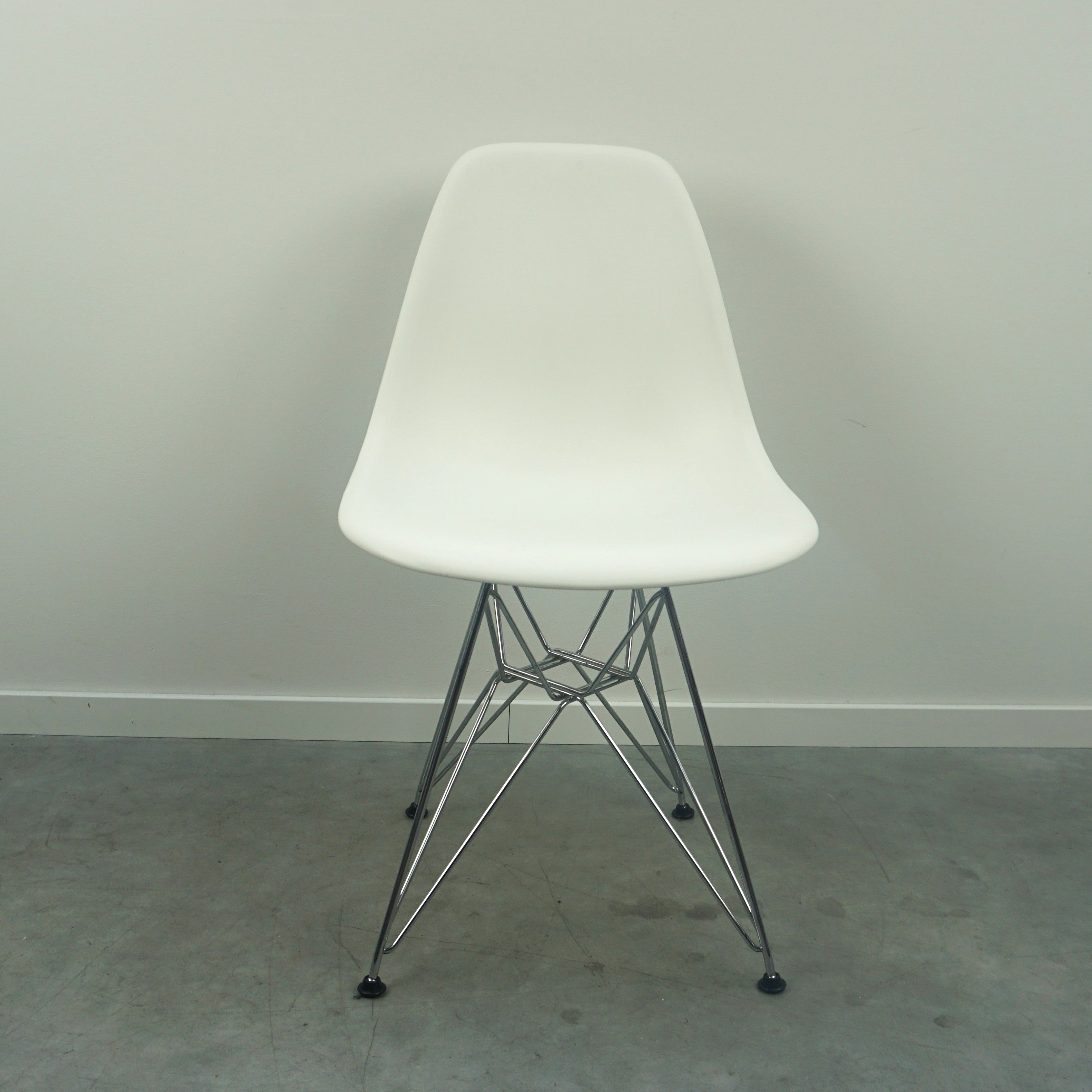 Vitra Eames DSR Chair | Kunststoff | Weiß