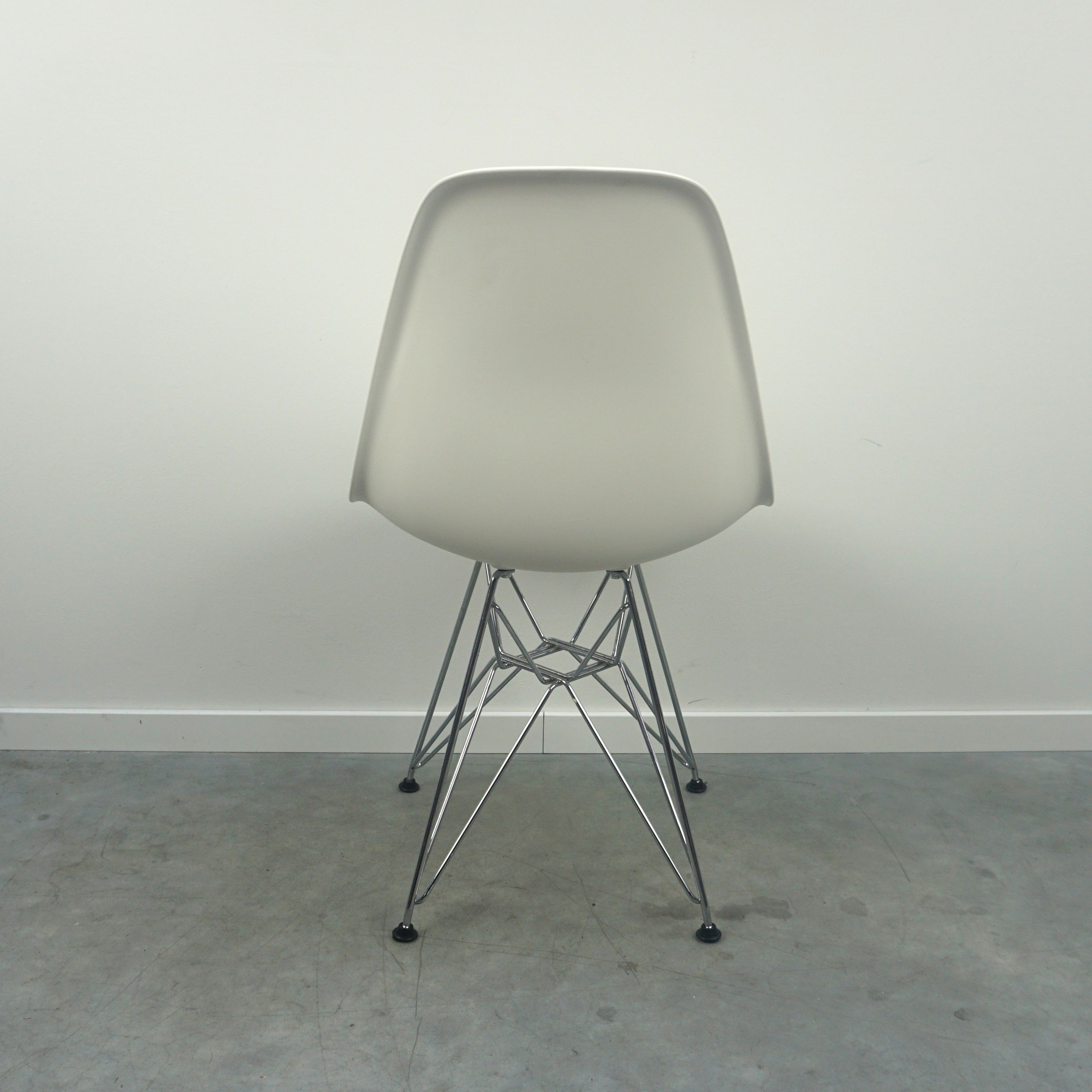 Vitra Eames DSR Chair | Kunststoff | Weiß
