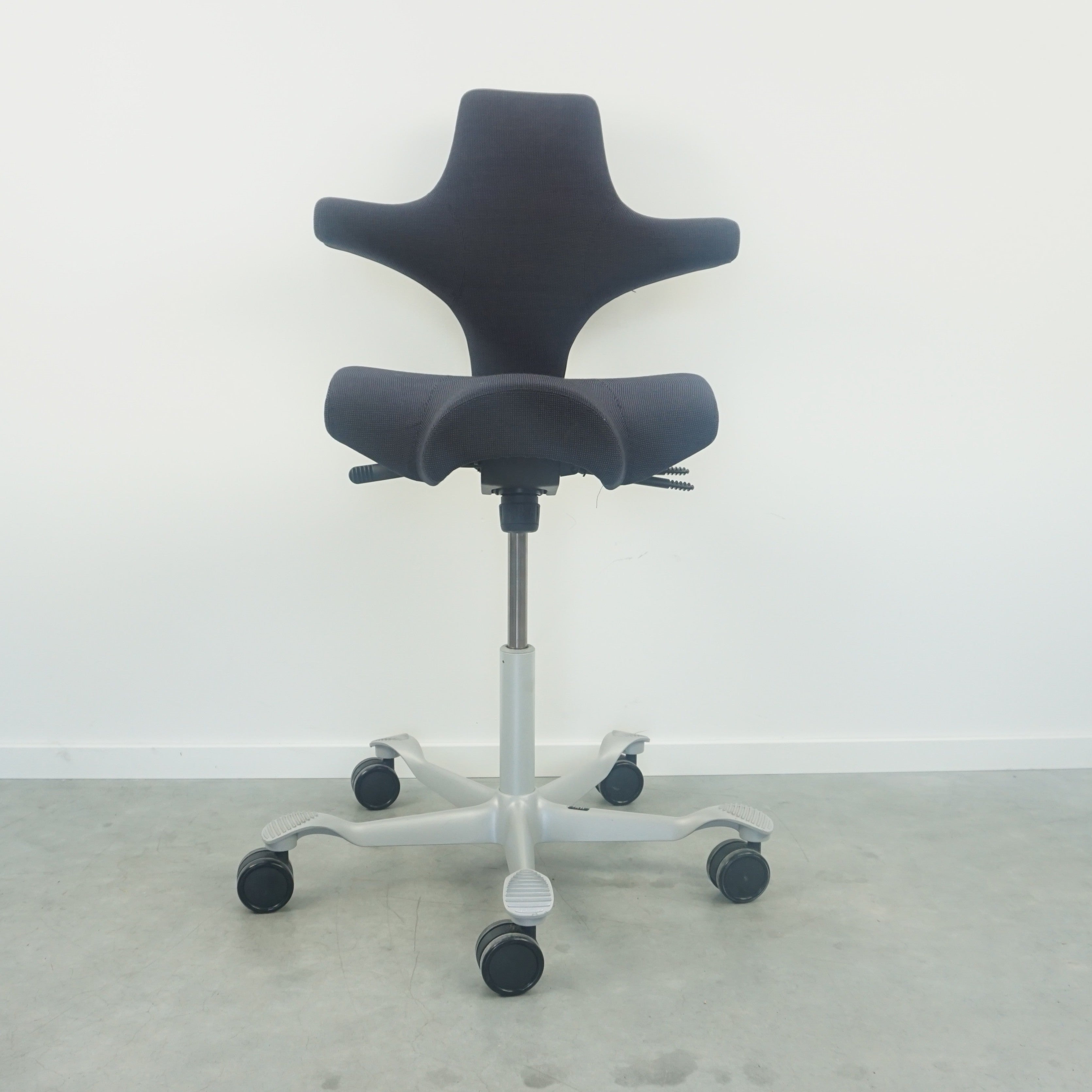HAG Capisco 8106 Bürostuhl | Ergonomisch | Blau-Grau
