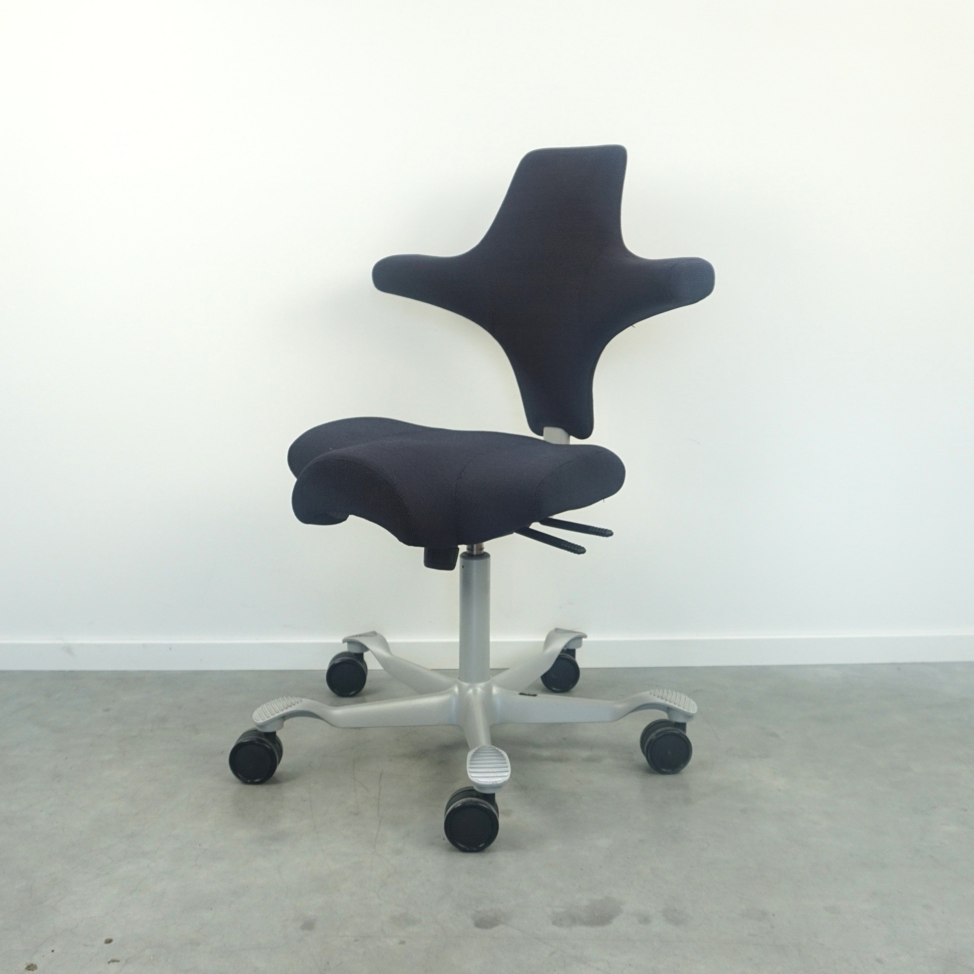 HAG Capisco 8106 Bürostuhl | Ergonomisch | Blau-Grau