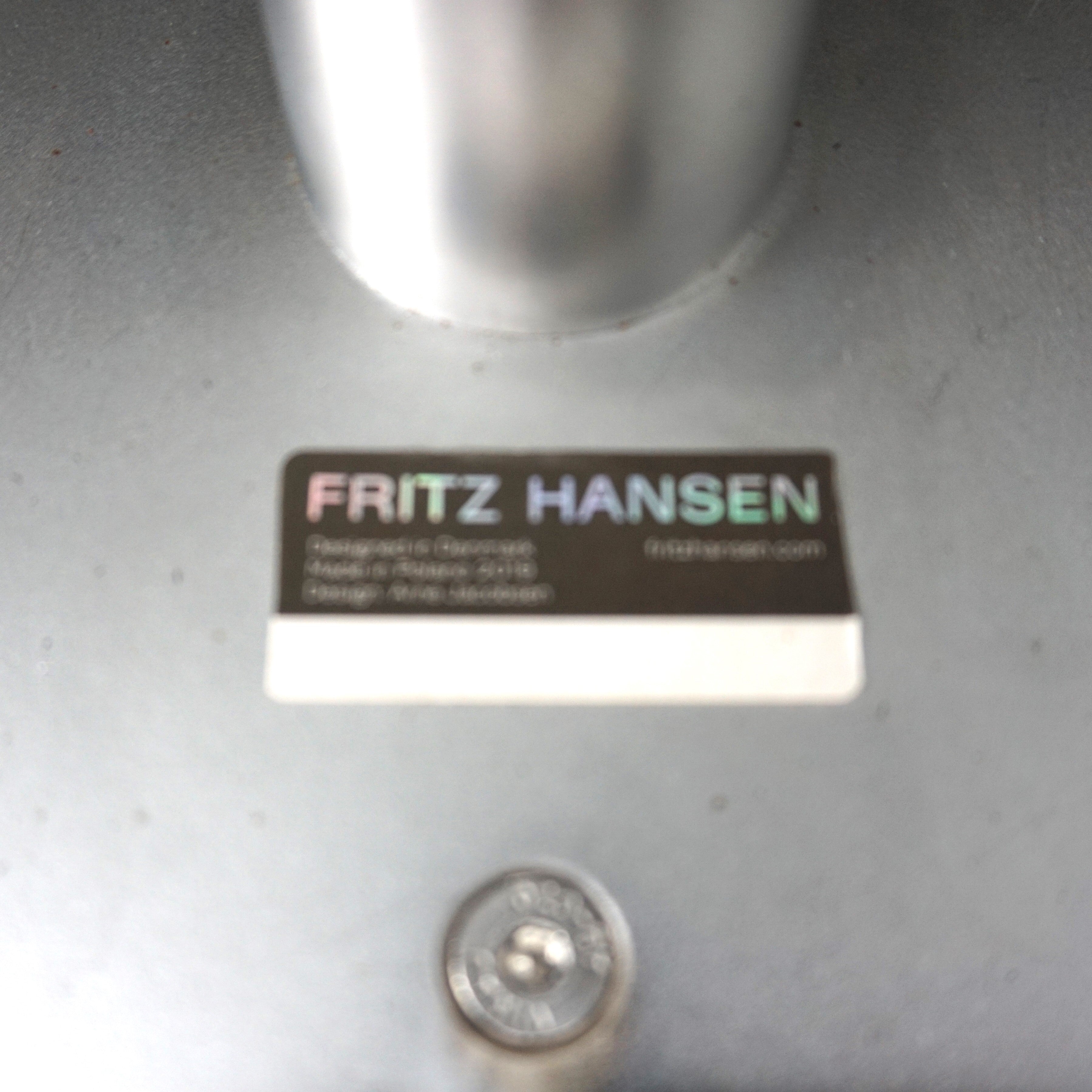 Fritz Hansen Swan Chair Design Sessel | Schwarz | Leder | Neu Gepolstert