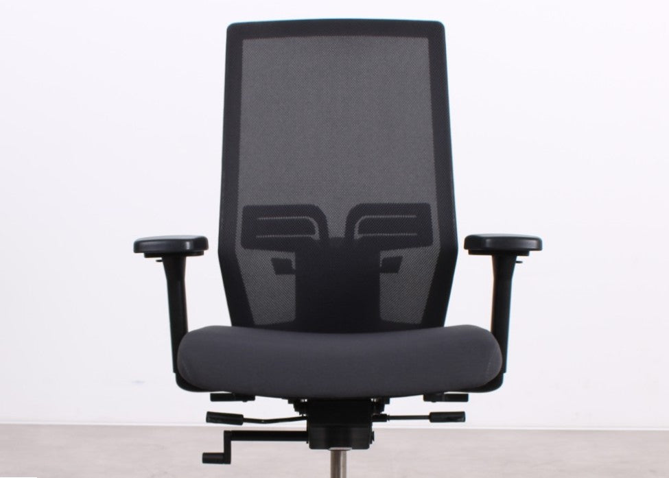 König + Neurath JET II ergonomischer Bürostuhl in Anthrazit, refurbished durch R&M