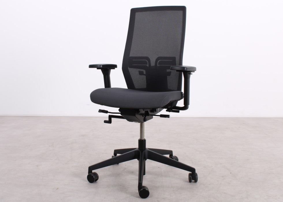 König + Neurath JET II ergonomischer Bürostuhl in Anthrazit, refurbished durch R&M