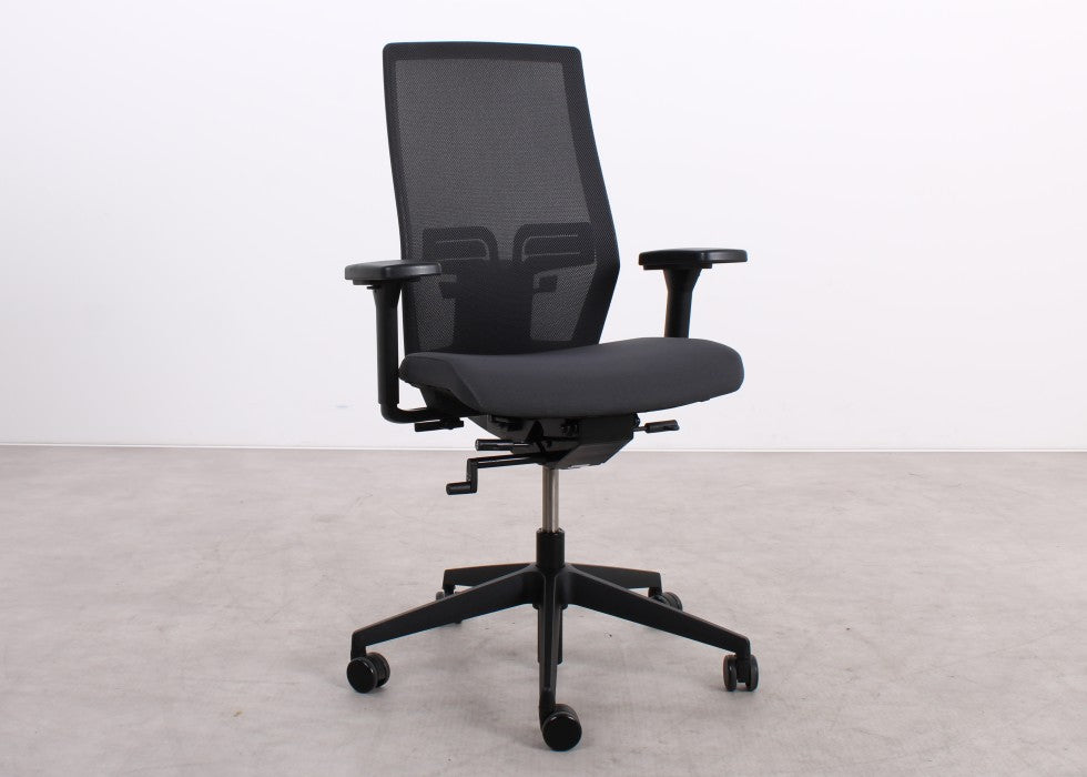König + Neurath JET II ergonomischer Bürostuhl in Anthrazit, refurbished durch R&M