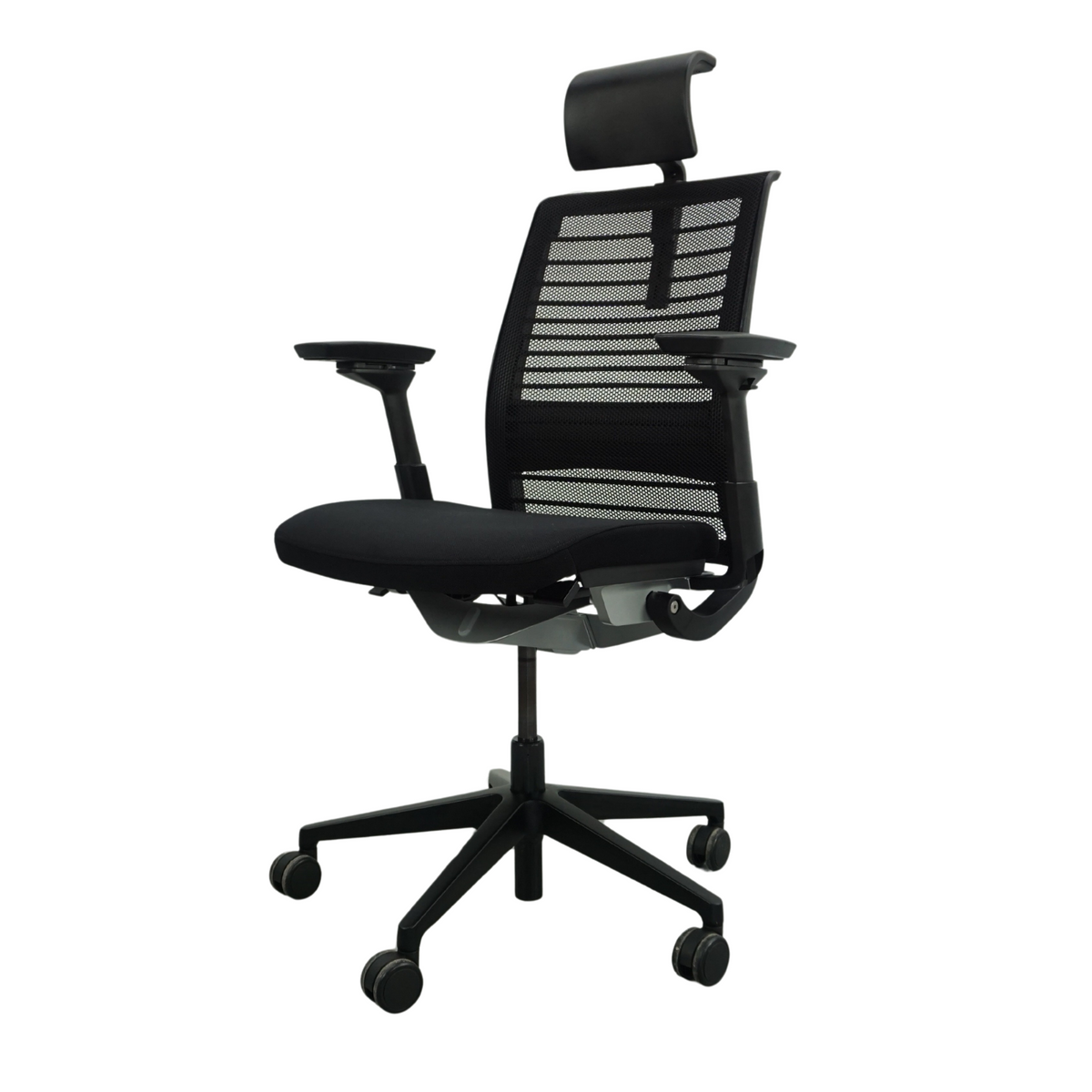 Steelcase Think V2 Bürodrehstuhl | Schwarz | Mit Kopfstütze