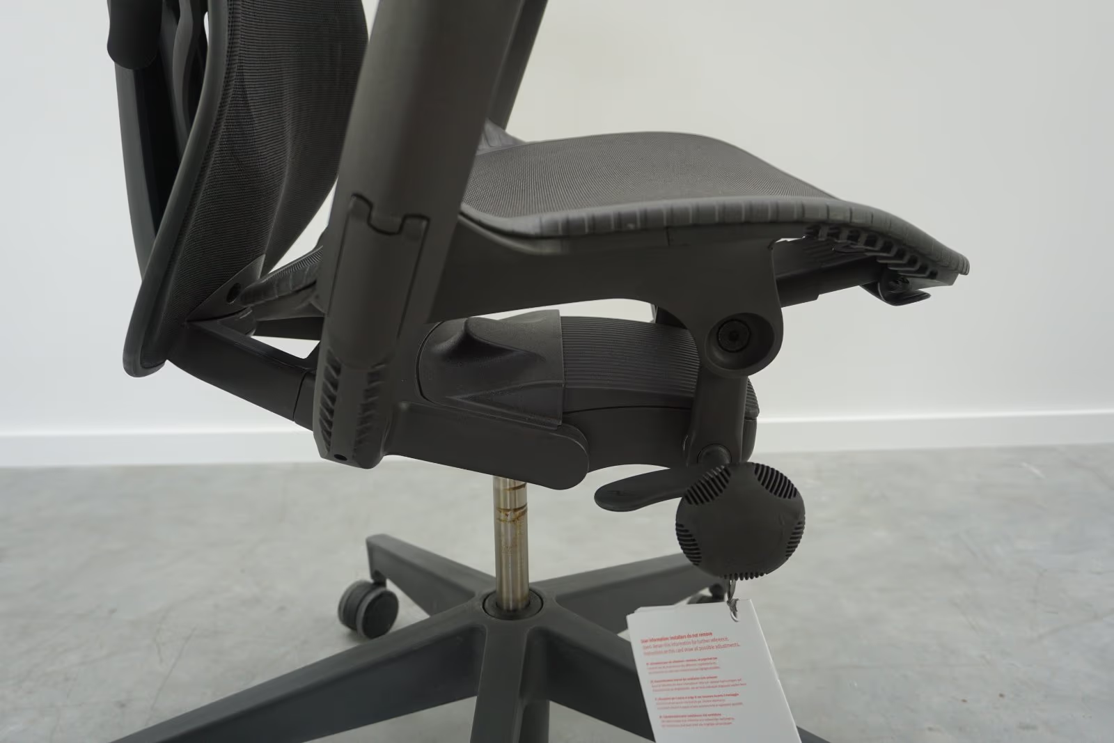 Herman Miller Mirra 2 Bürodrehstuhl | Graphit | Schwarz