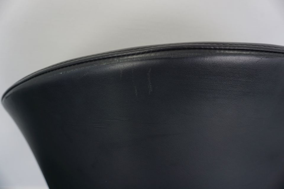 Arper Duna Design Sessel | Schwarz | Leder
