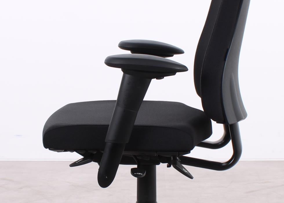 BMA Axia 2.2 ergonomischer Bürostuhl in Schwarz, refurbished
