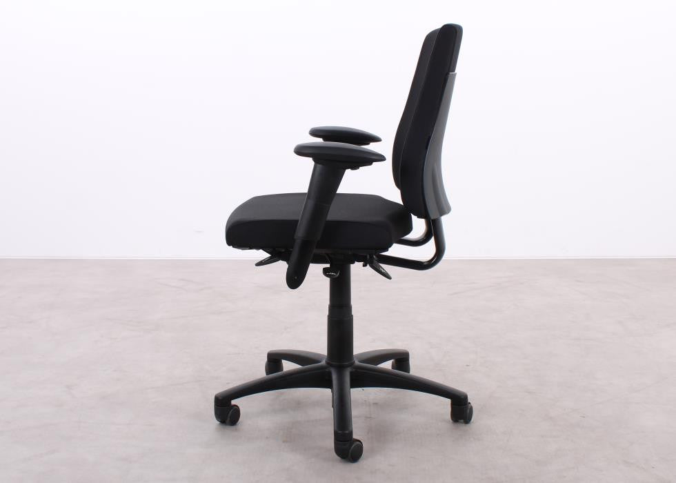 BMA Axia 2.2 ergonomischer Bürostuhl in Schwarz, refurbished
