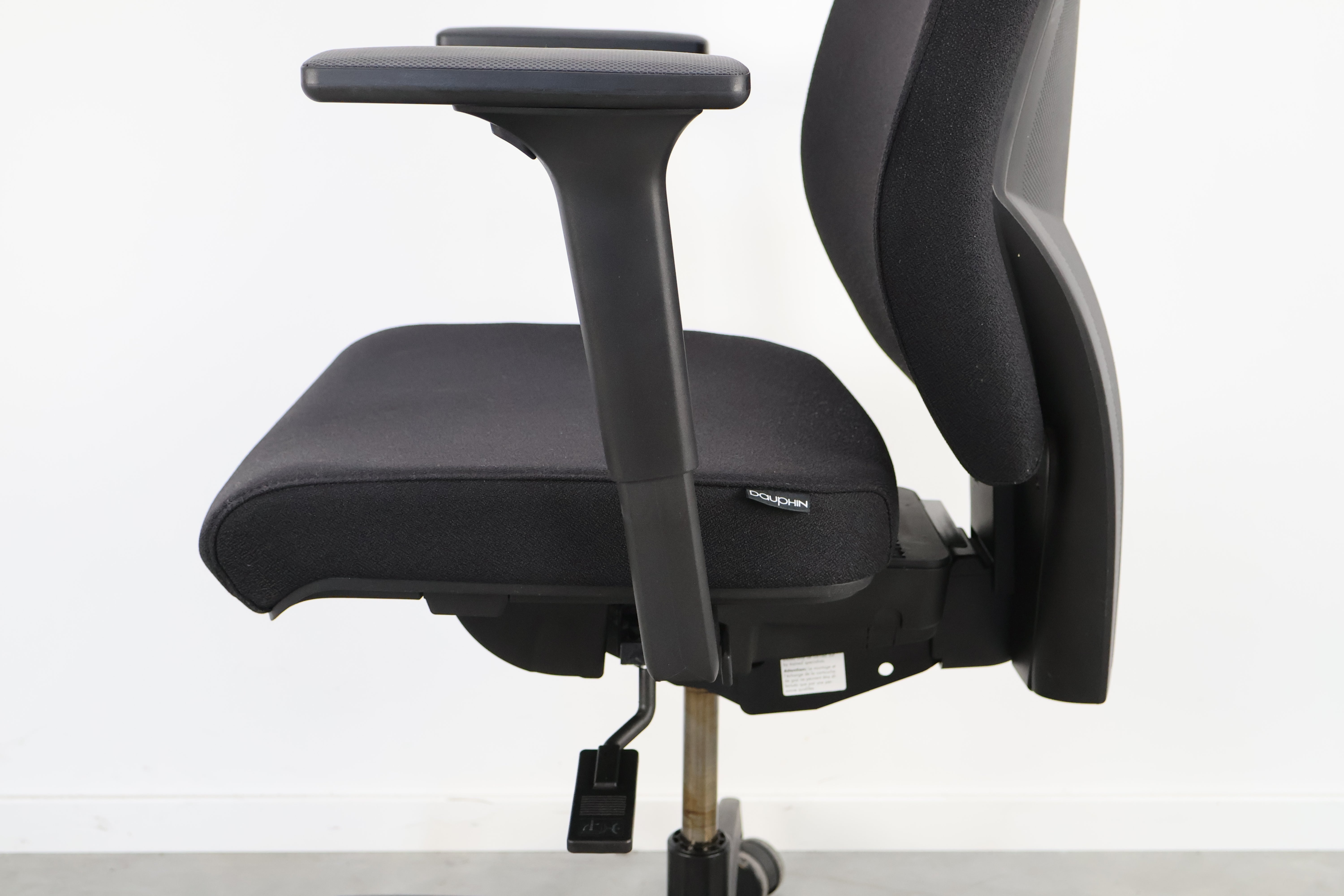 Dauphin Shape XT ergonomischer Bürostuhl in Schwarz, refurbished durch R&M
