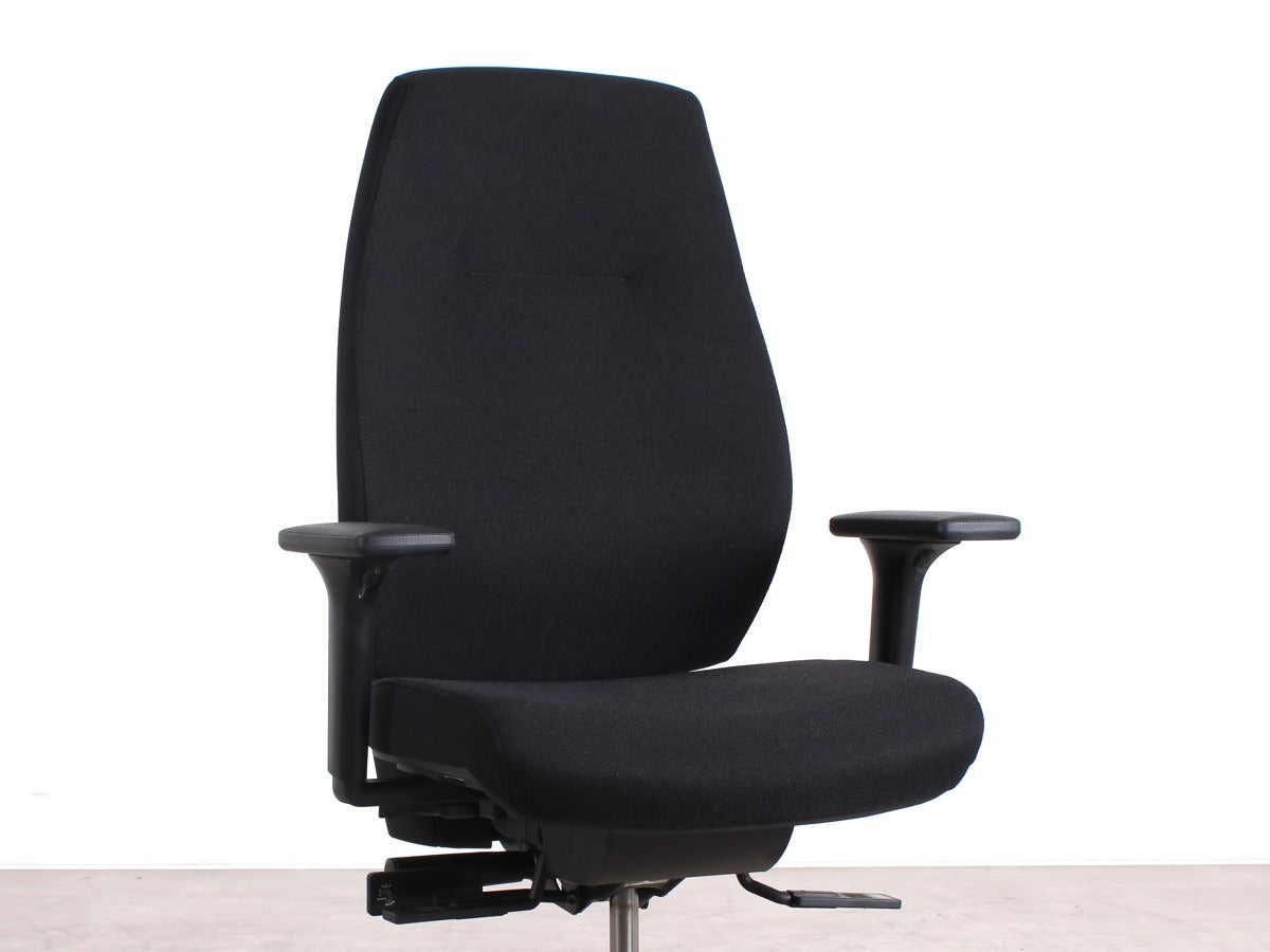 Detailansicht von Sitzfläche und Rückenlehne des Dauphin Shape XT Bürostuhls
