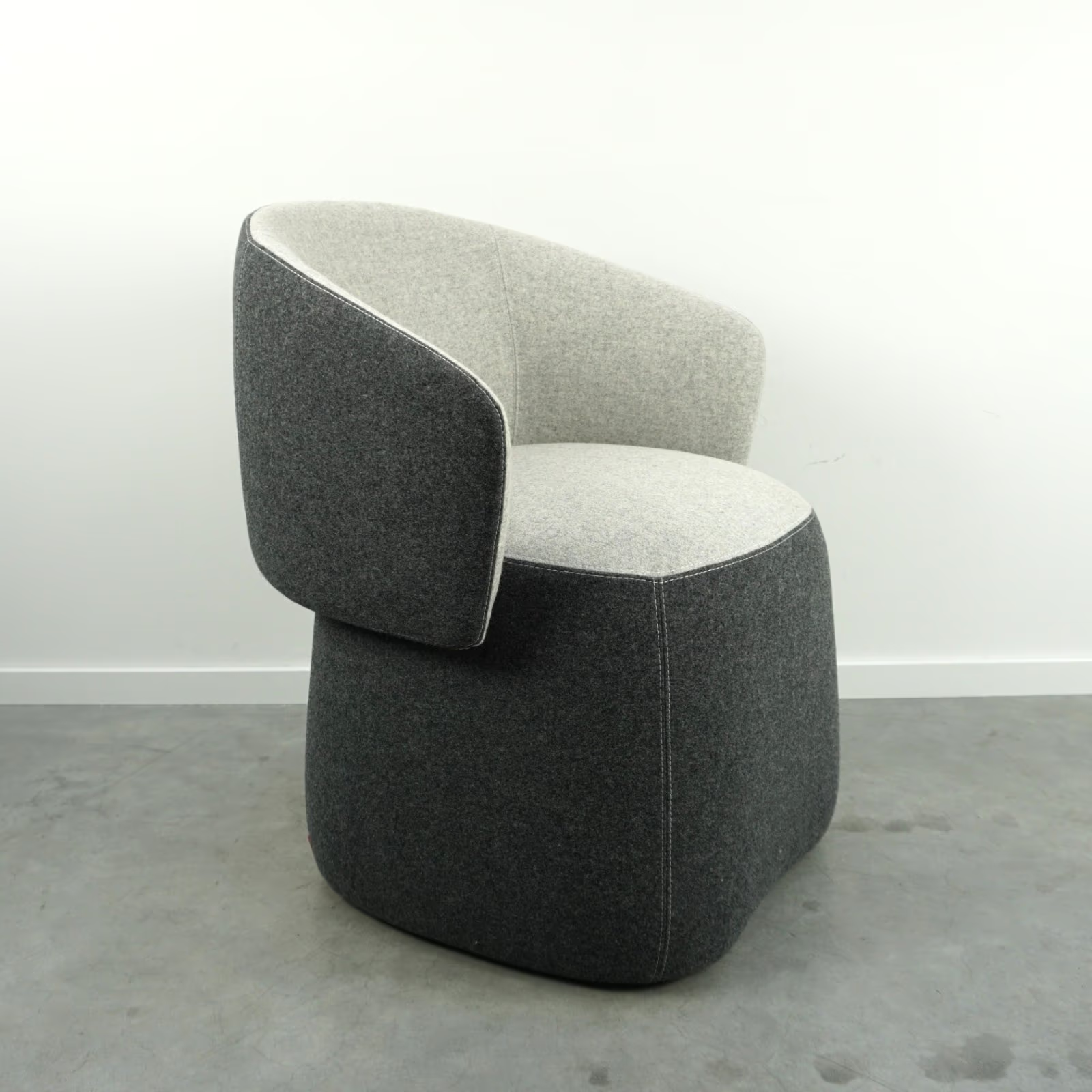 Haworth Openest Chick Pouf | Sessel | Grau Meliert