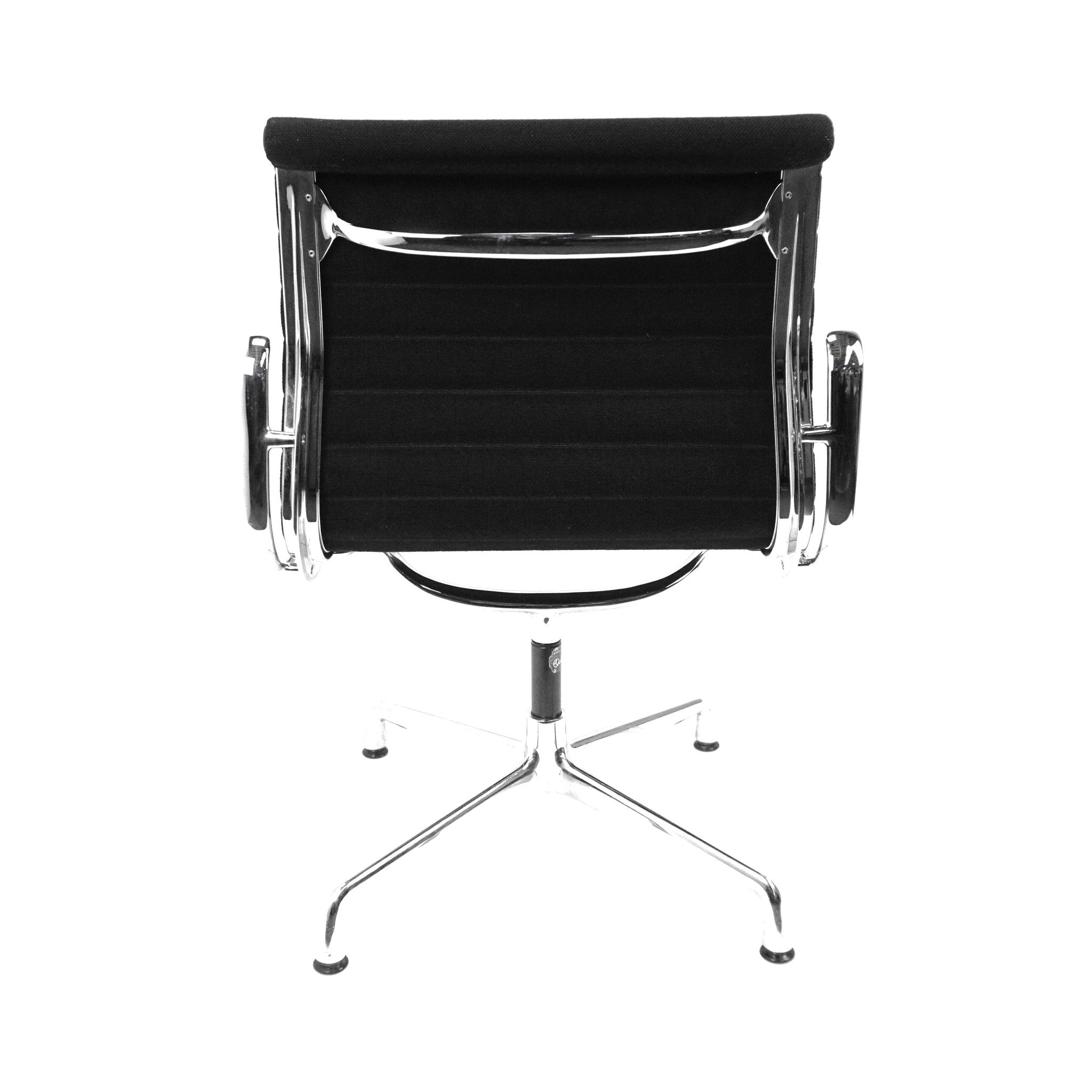 Vitra EA 108 Hopsak Design Konferenzstuhl Schwarz Rückenansicht
