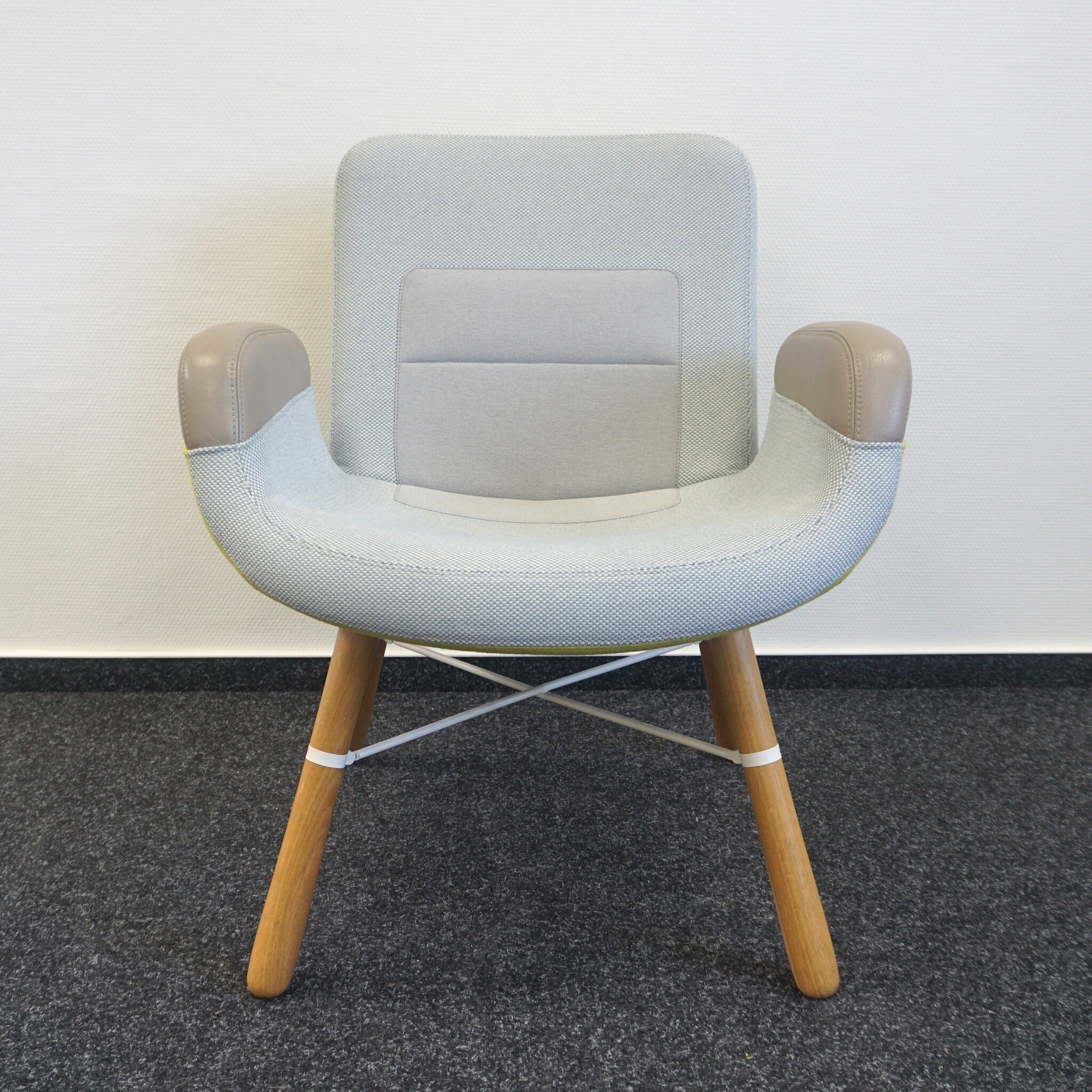Vitra East River Design Sessel | Stoffmix Light 01