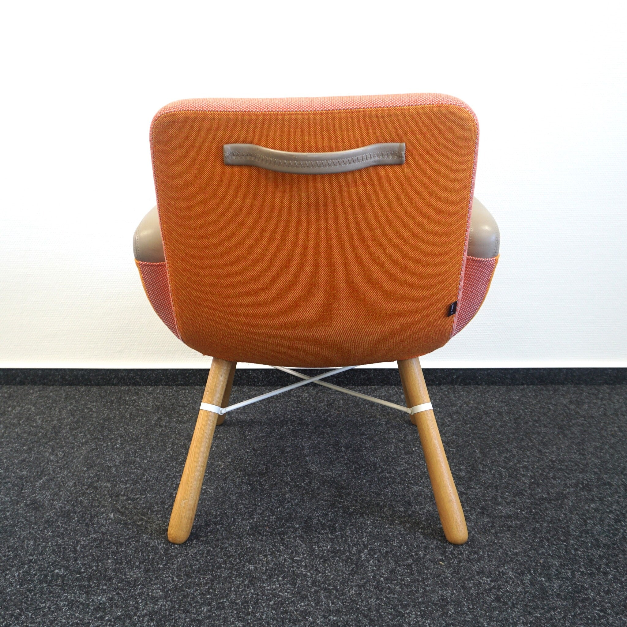 Vitra East River Design Sessel | Stoffmix Rot 02