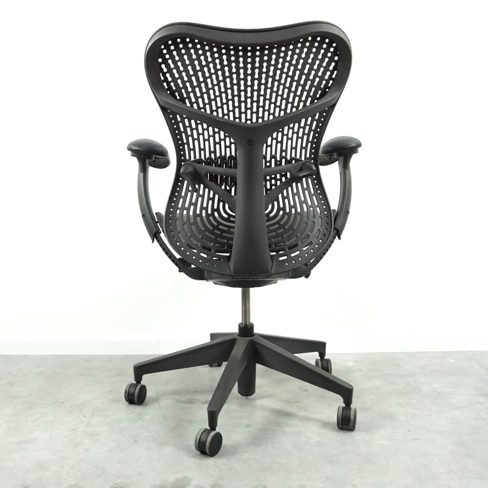 Herman Miller Mirra 2 Bürodrehstuhl | Graphit