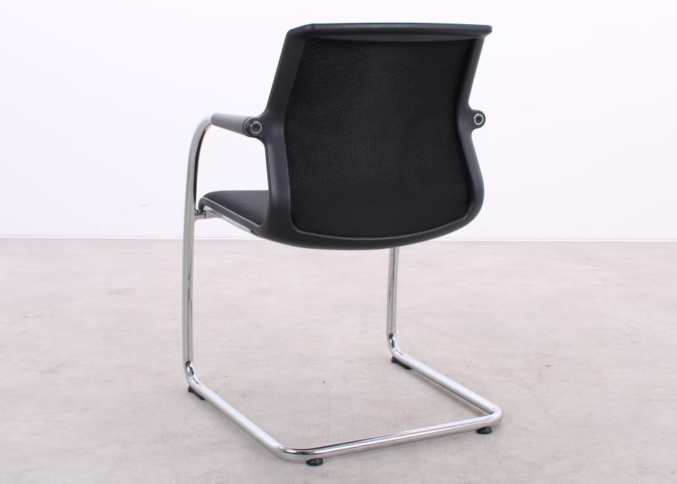 Gebrauchter Vitra Unix Chair Freischwinger in Schwarz mit Kunststoffschale