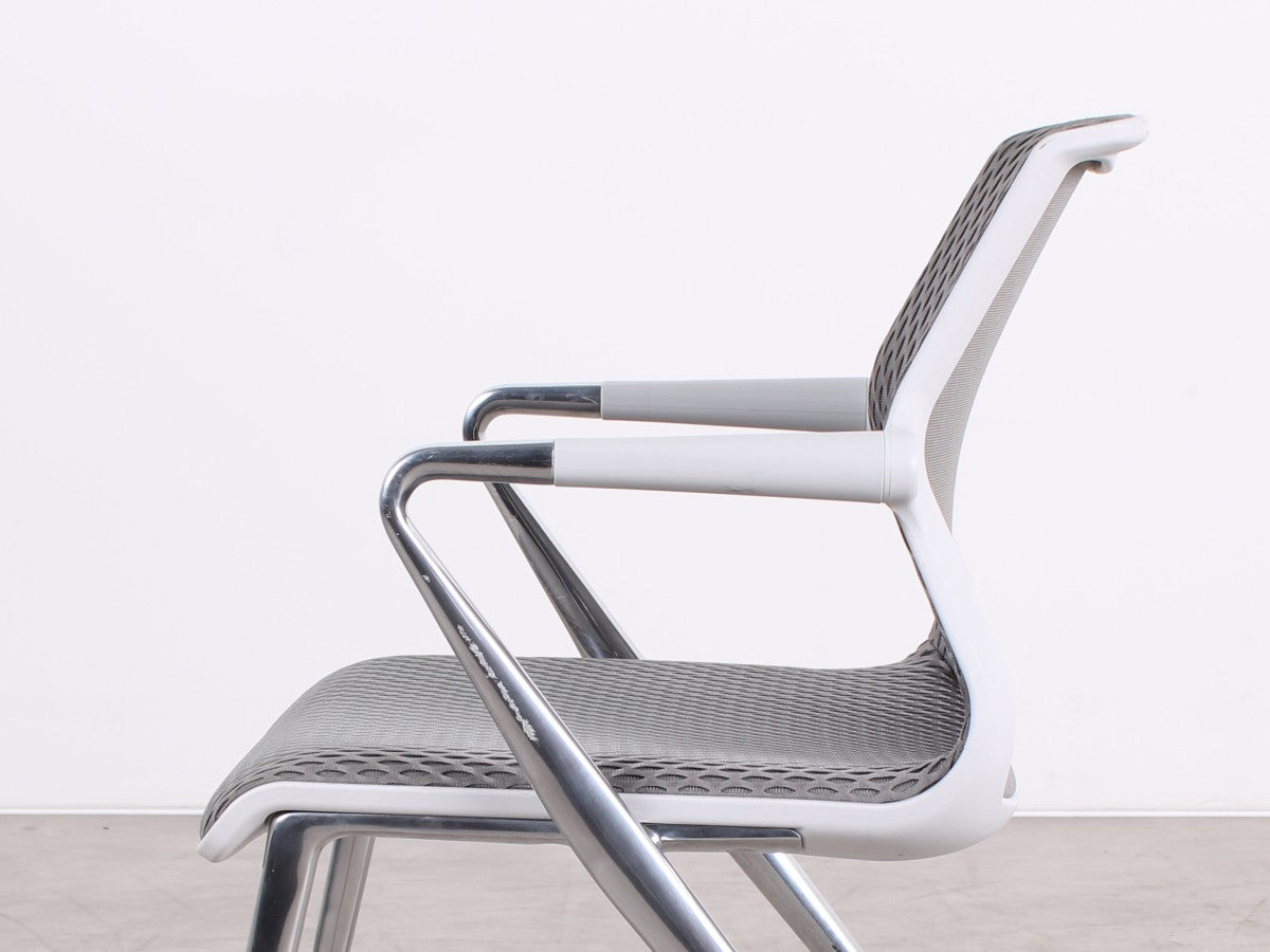 Gebrauchte Vitra Unix Chair Konferenzstuhl Grau